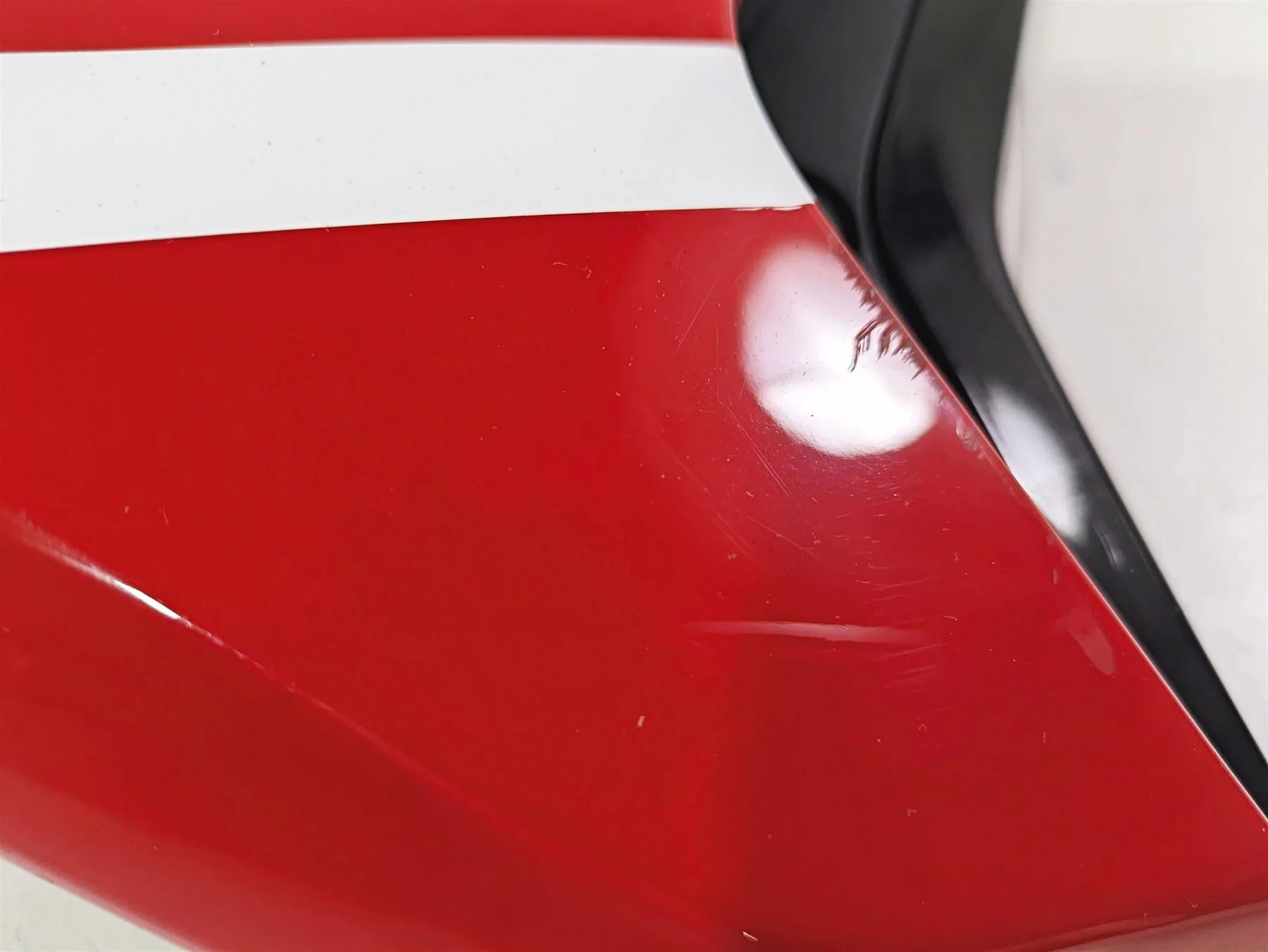 2015 Ducati Hypermotard 821 SP Right Fuel Gas Tank Fairing Cover Cowl 48015691C - Image 8