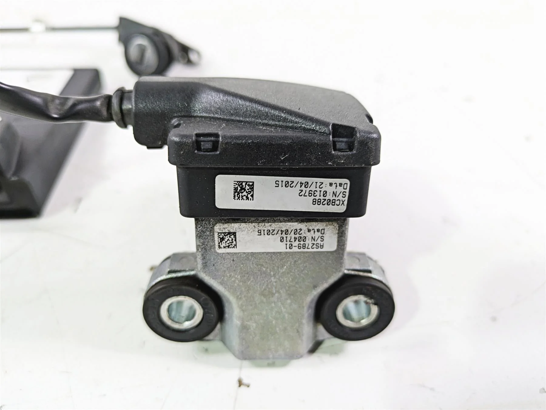 2015 Ducati Panigale 1299 S Cdi Ecu Ecm & Ignition Switch Key Lock Set 28642521B - Image 7