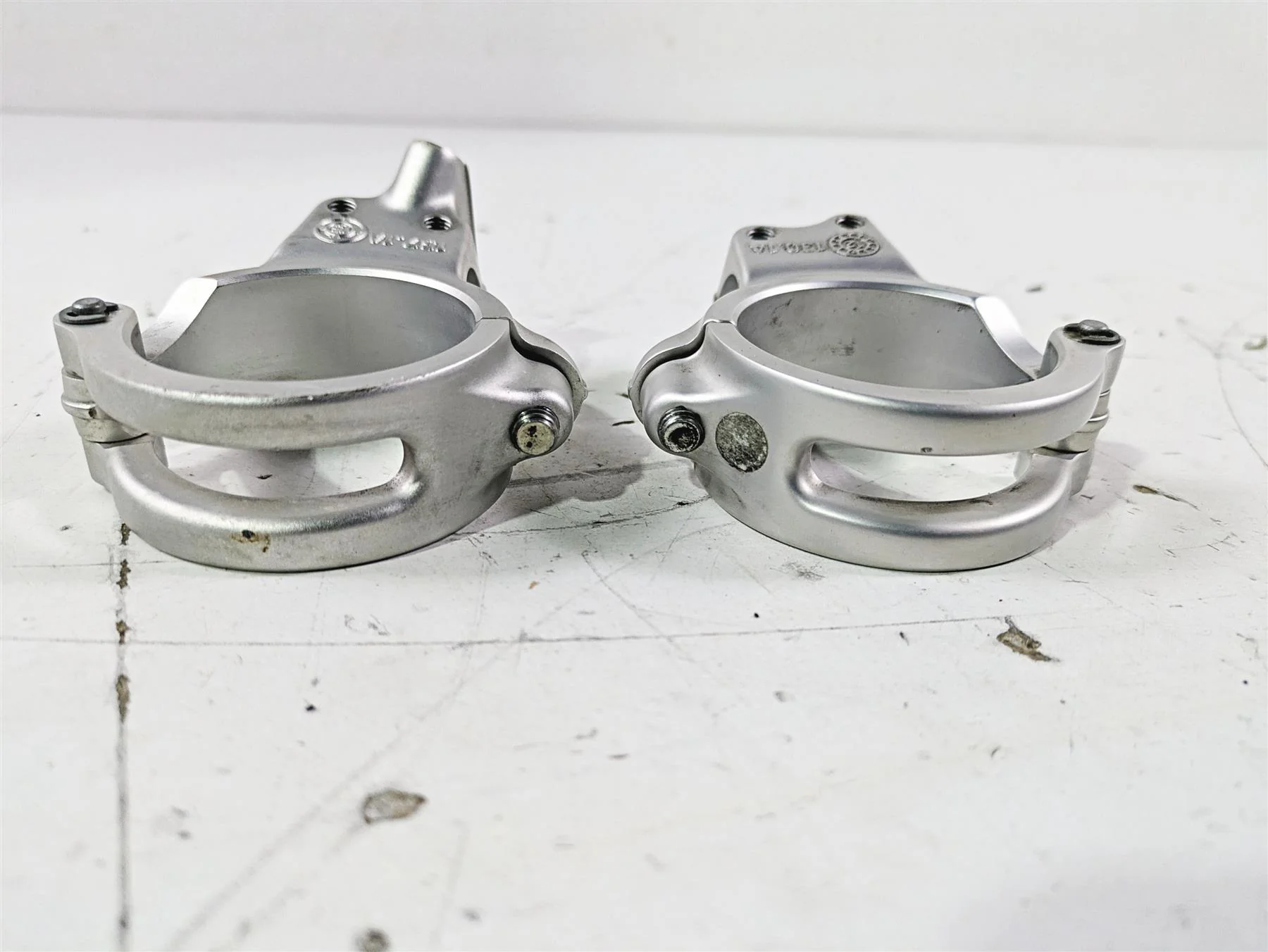 2015 Ducati Panigale 1299 S Clip On Handlebar Clamp Set 53mm 875P1741BA 875P2184 - Image 11