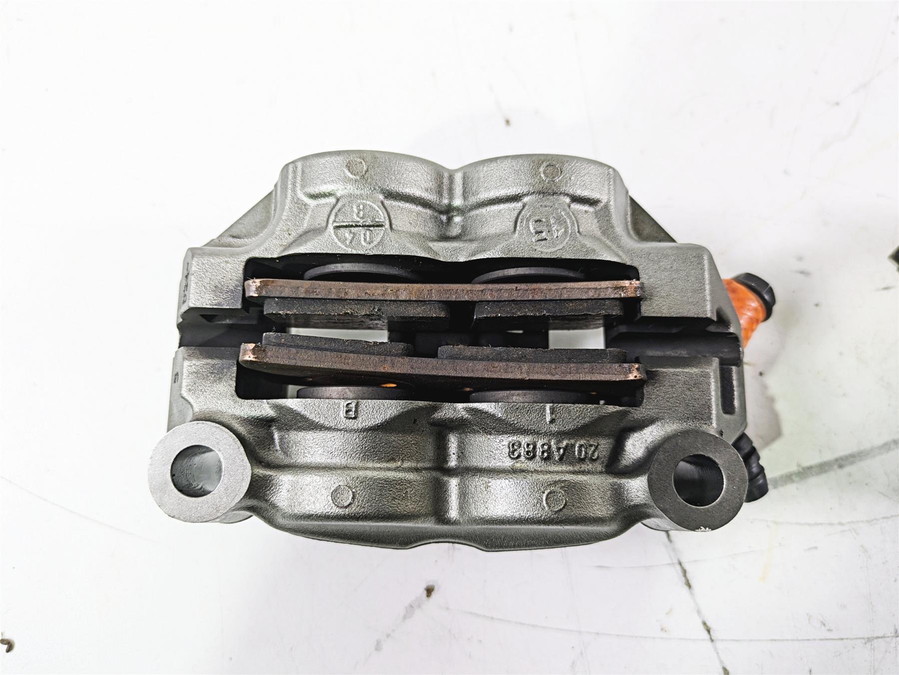 2015 Ducati Panigale 1299 S Front Brake Caliper Set Brembo 100mm 61041371A - Image 11