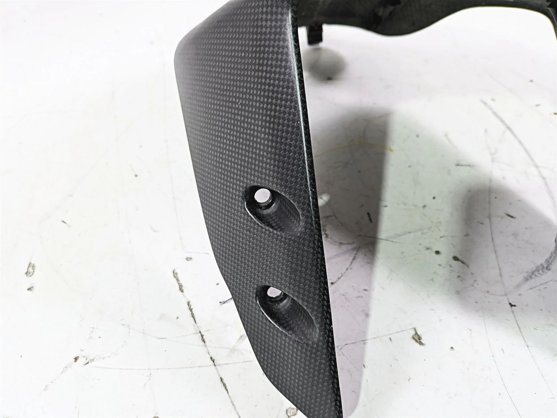 2015 Ducati Panigale 1299 S Front Fender Carbon Fiber 56420982A - Image 4