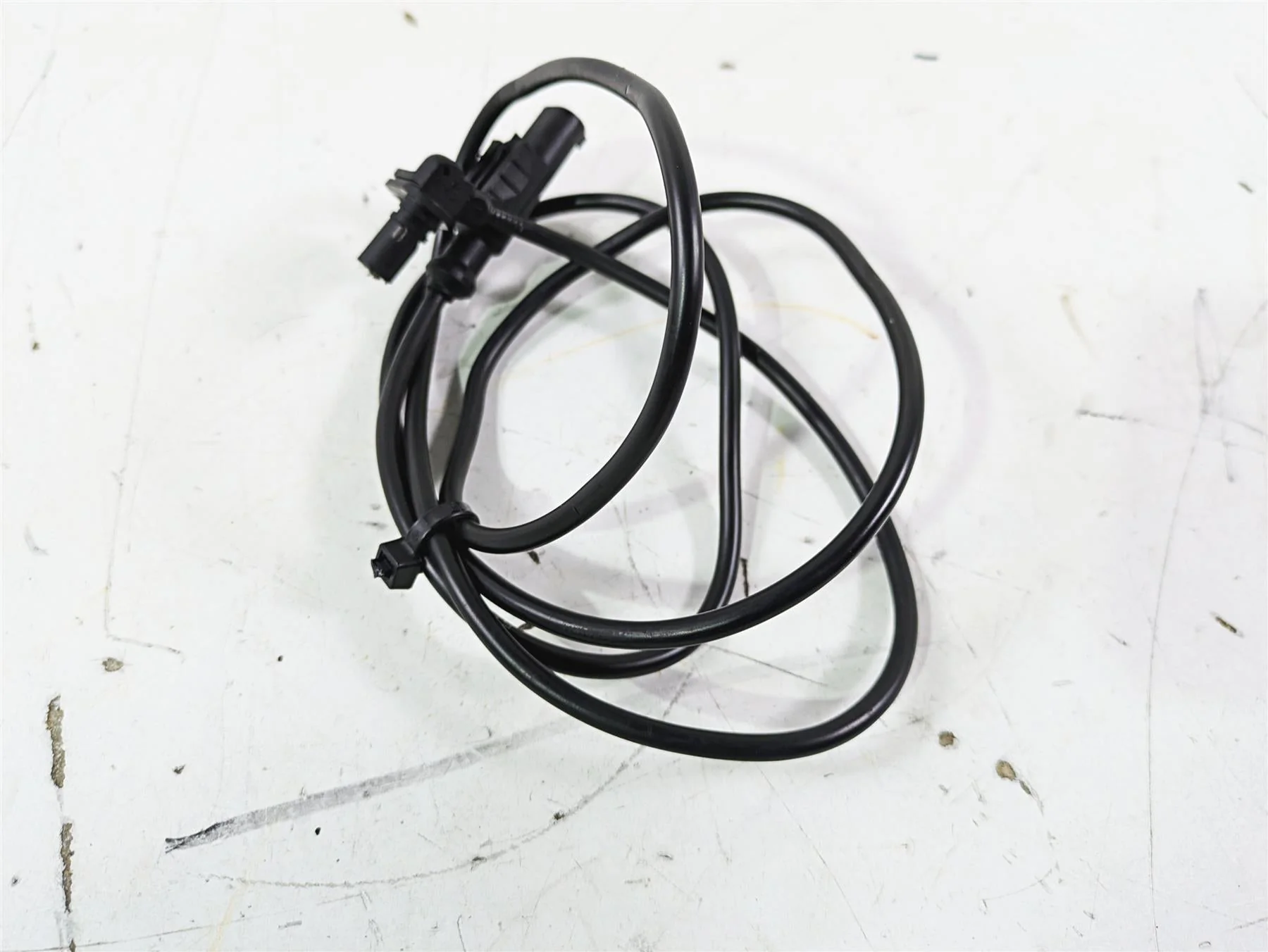 2015 Ducati Panigale 1299 S Front Wheel Speed Abs Brake Sensor 55212111B - Image 3