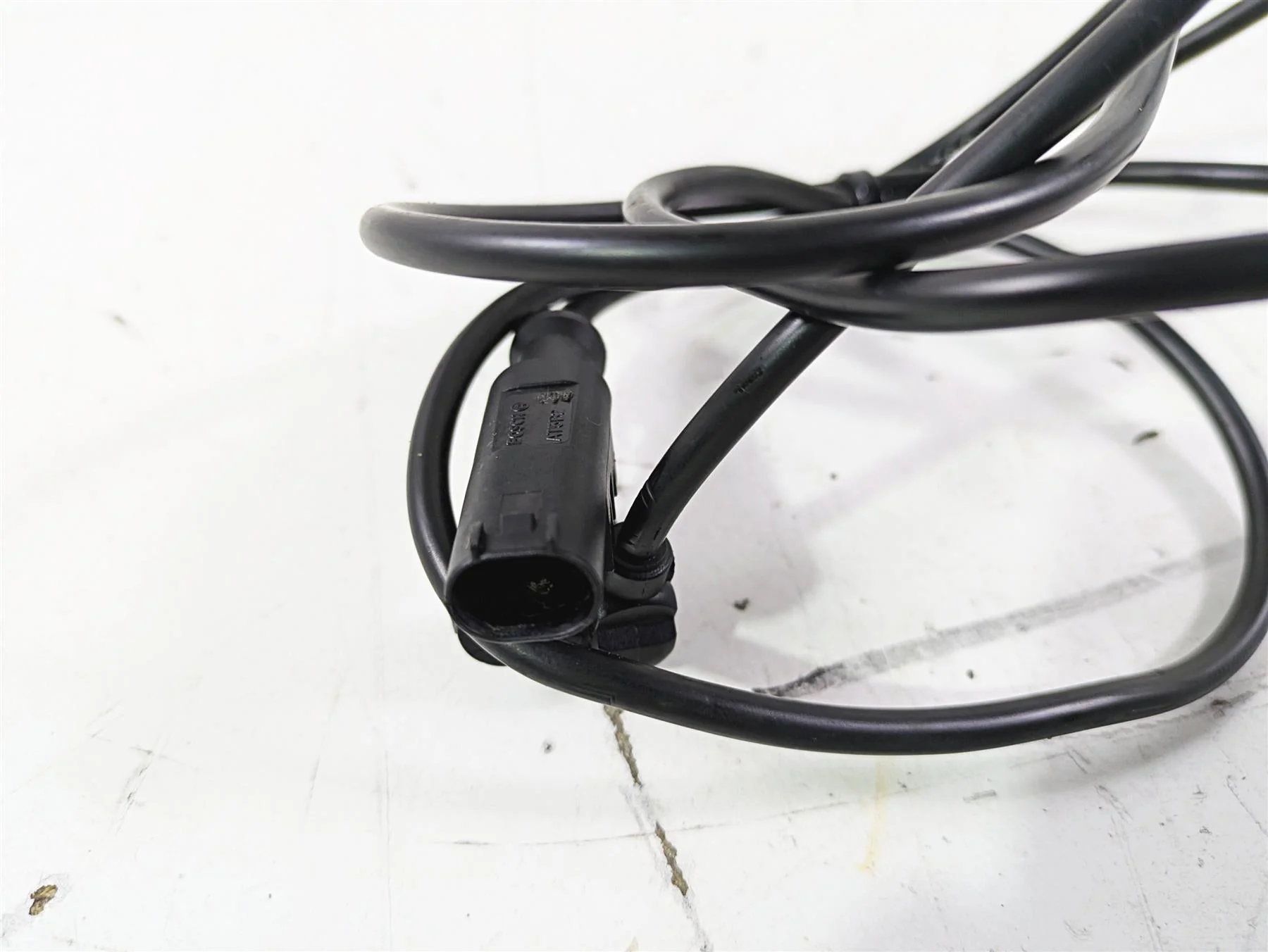 2015 Ducati Panigale 1299 S Front Wheel Speed Abs Brake Sensor 55212111B - Image 9