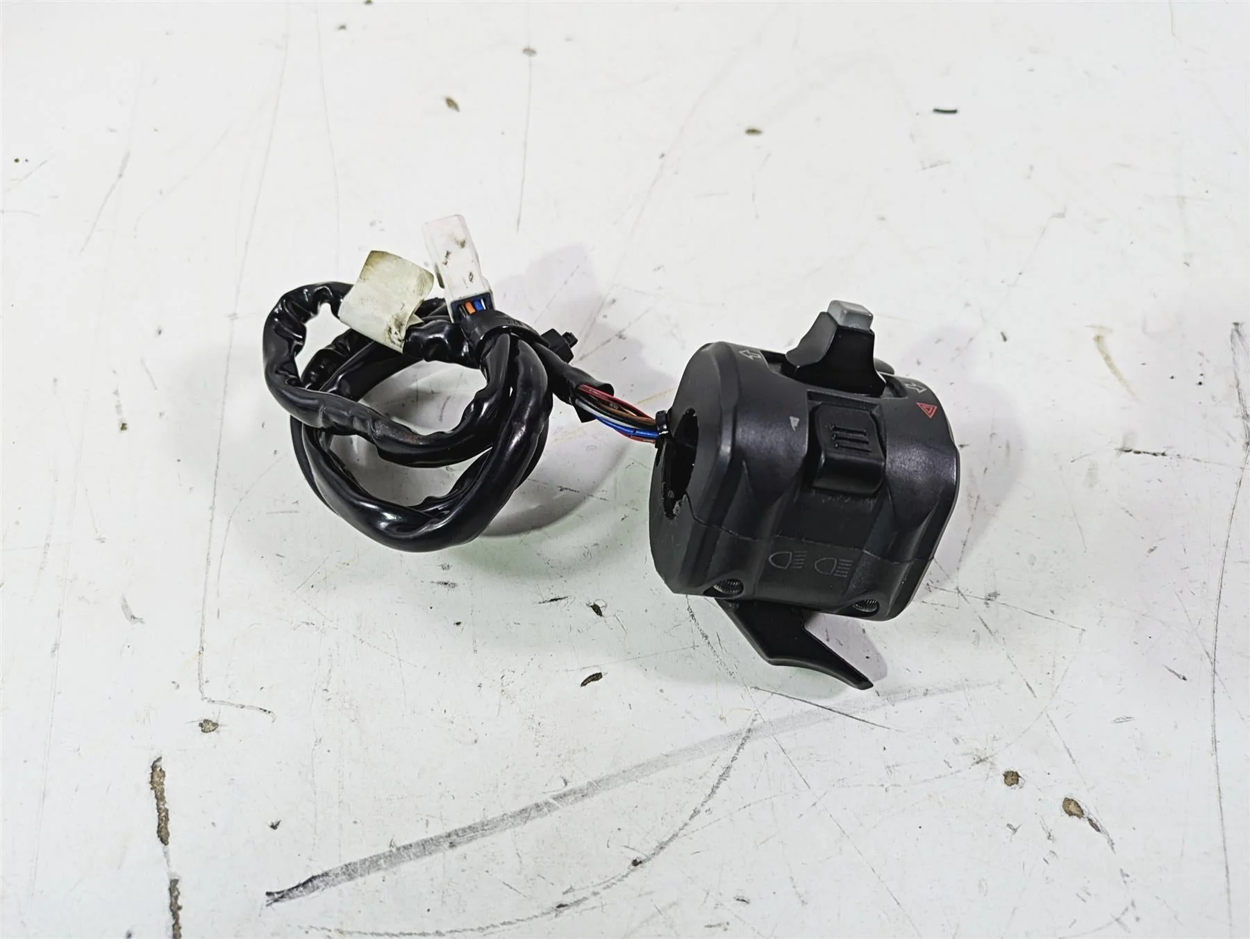 2015 Ducati Panigale 1299 S Left Hand Light Control Switch 65110132A - Image 3