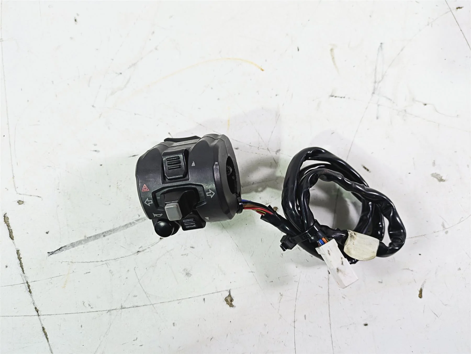 2015 Ducati Panigale 1299 S Left Hand Light Control Switch 65110132A - Image 5