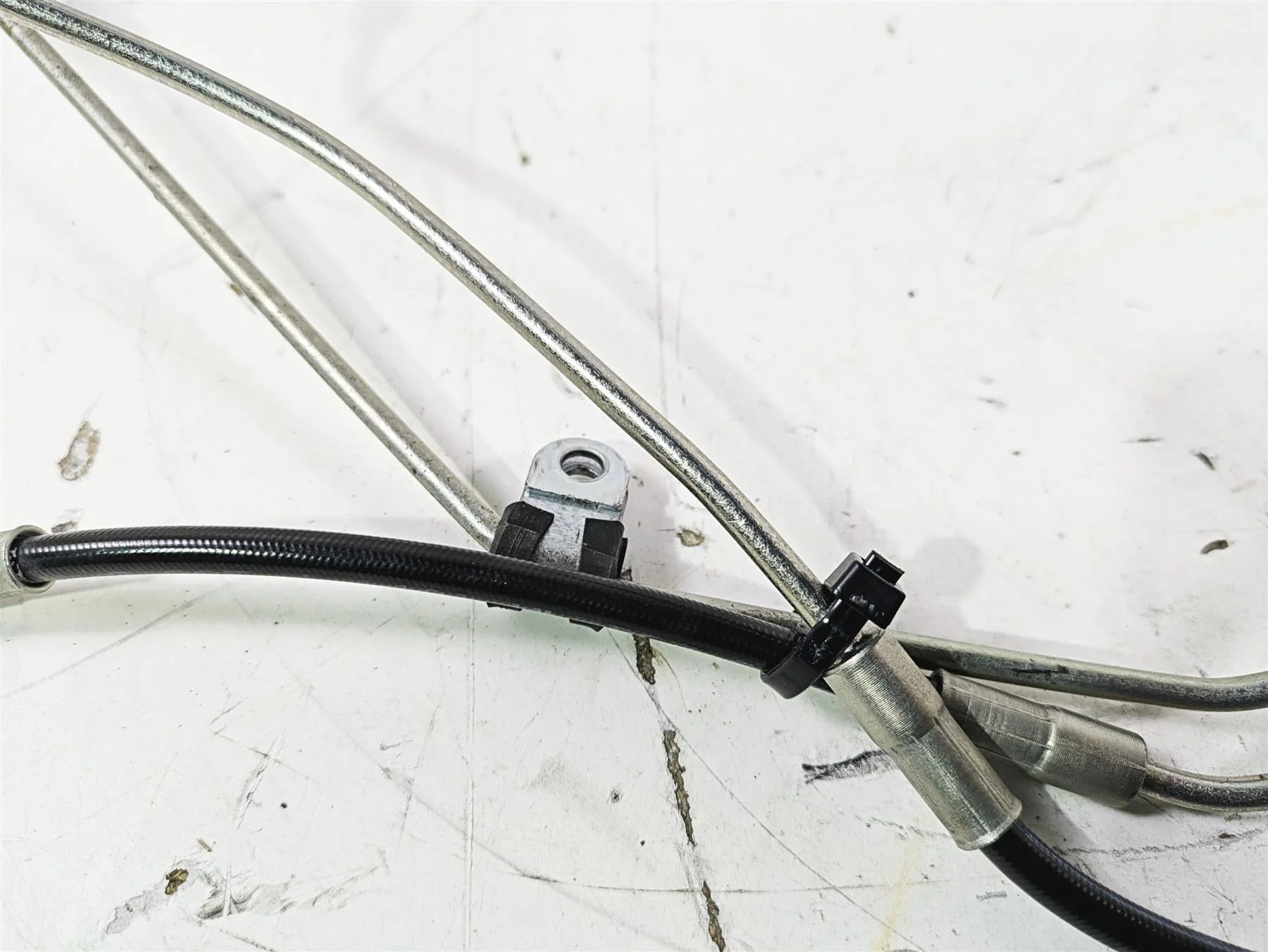 2015 Ducati Panigale 1299 S Rear Abs Brake Line Hose Set 61940671A - Image 7