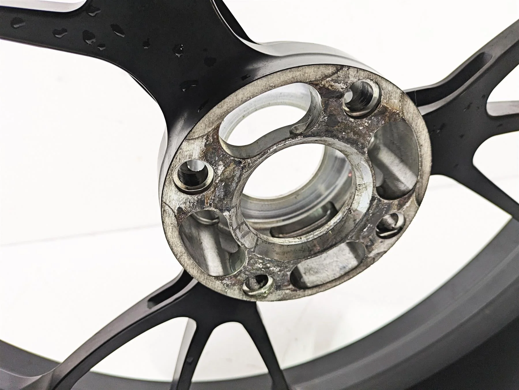 2015 Ducati Panigale 1299 S Rear Marchesini 6x17 Wheel Rim DENT 50221501AB - Image 4