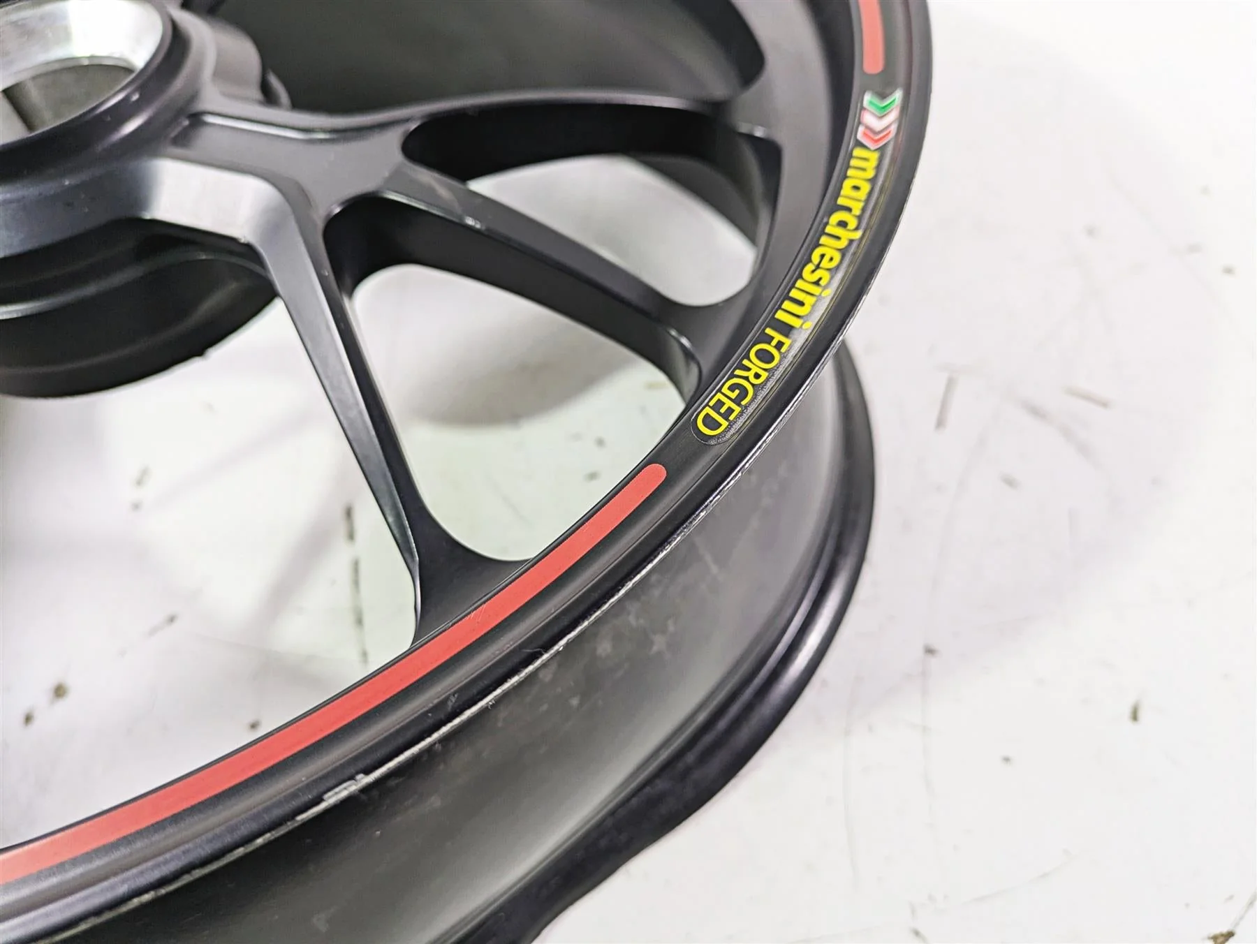 2015 Ducati Panigale 1299 S Rear Marchesini 6x17 Wheel Rim DENT 50221501AB - Image 6