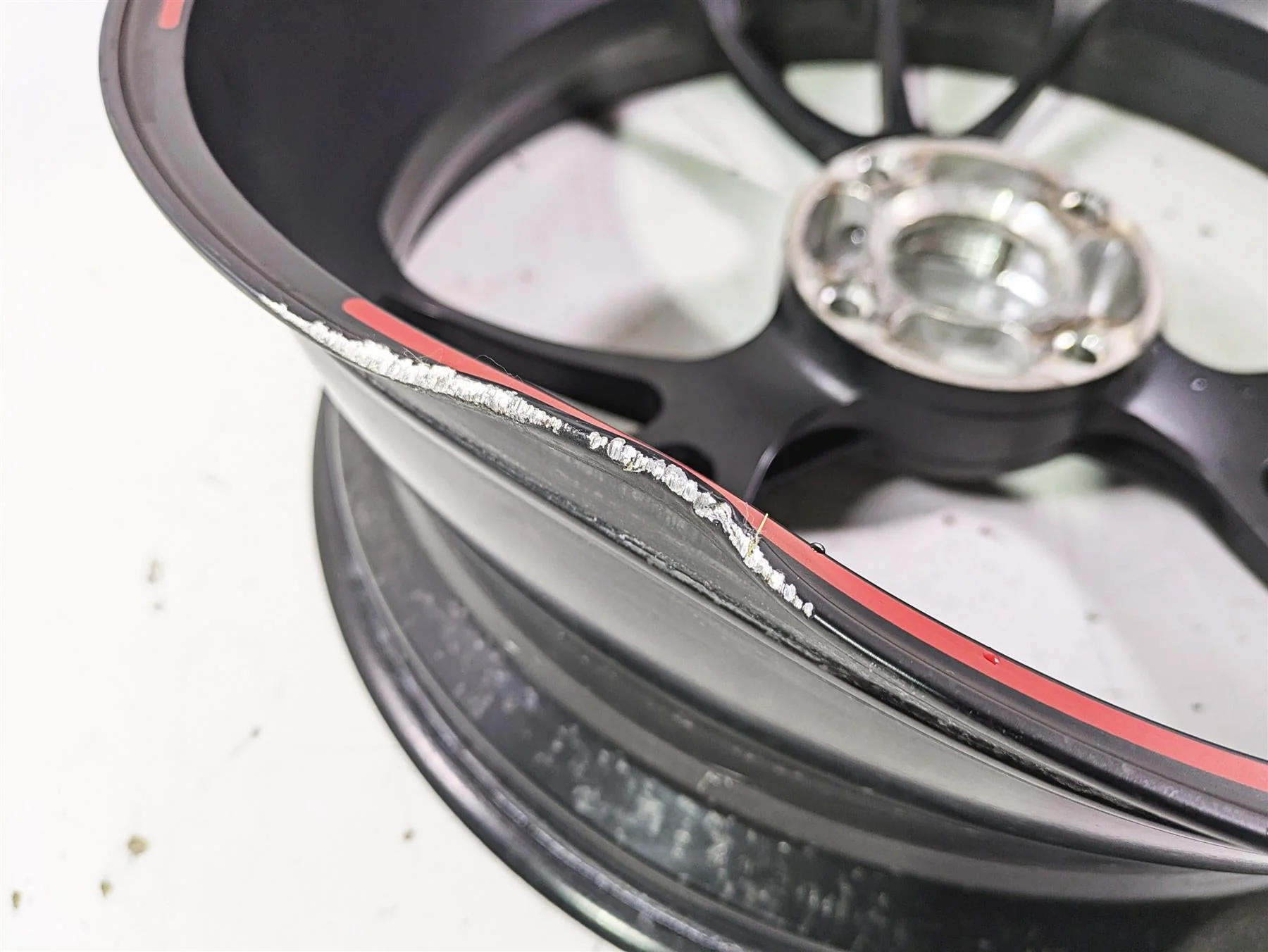 2015 Ducati Panigale 1299 S Rear Marchesini 6x17 Wheel Rim DENT 50221501AB - Image 9