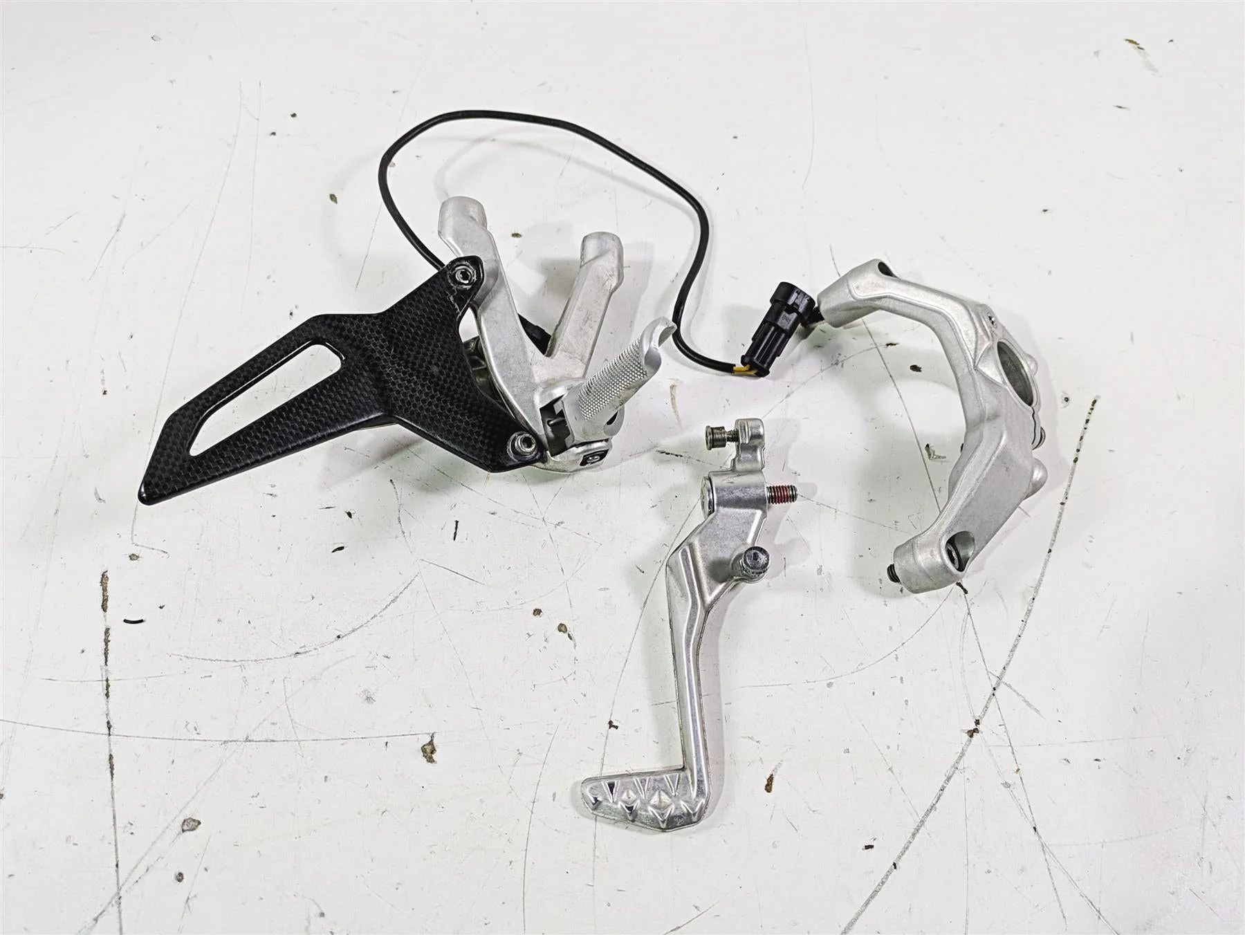 2015 Ducati Panigale 1299 S Right Footpeg Frame Mount Brake Pedal 82414621AA