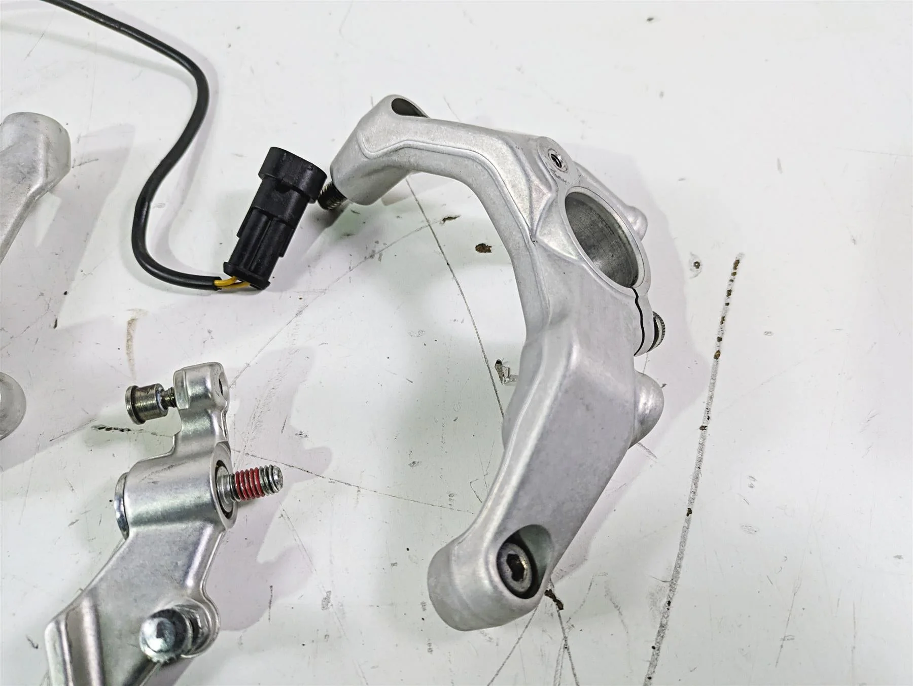 2015 Ducati Panigale 1299 S Right Footpeg Frame Mount Brake Pedal 82414621AA - Image 6