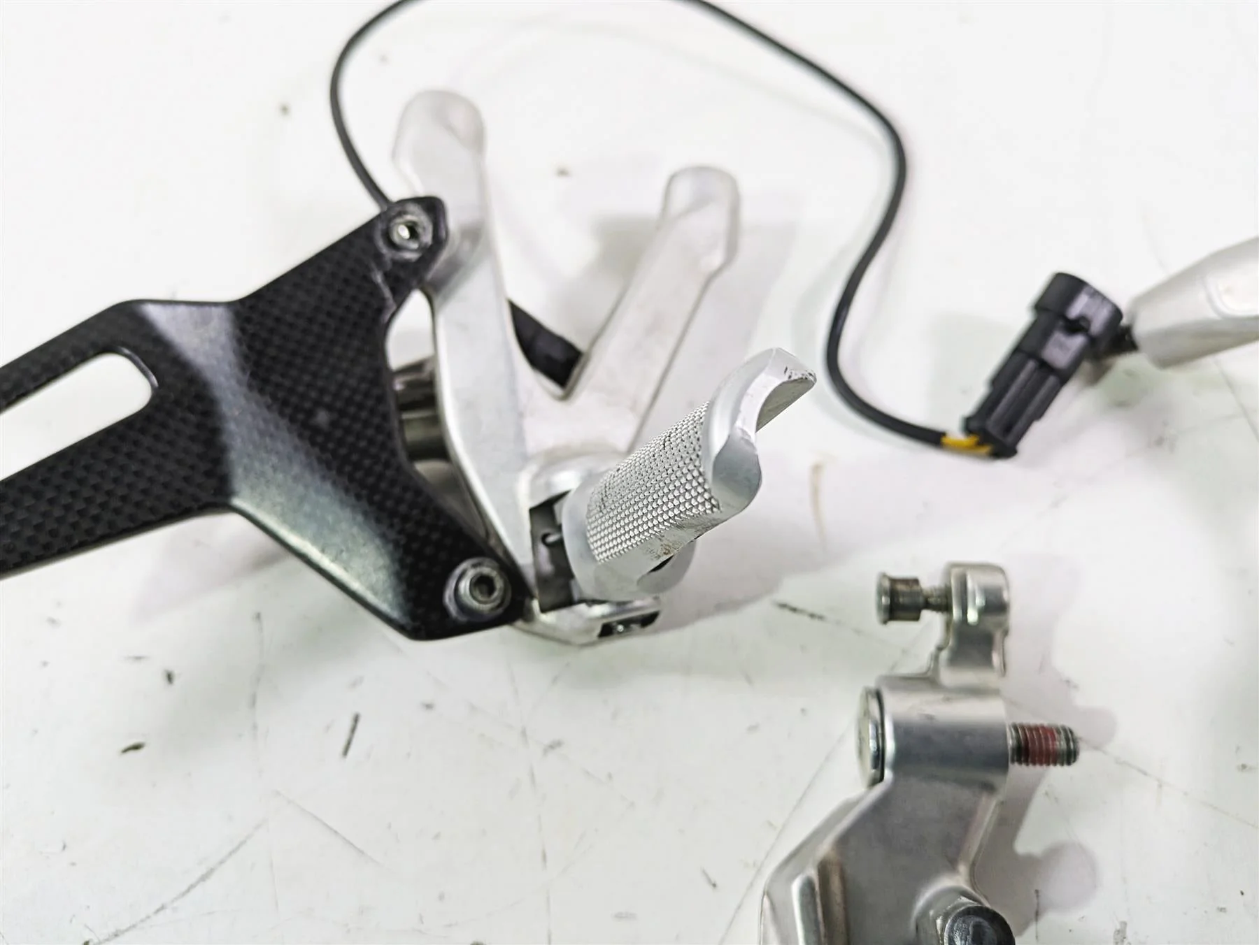 2015 Ducati Panigale 1299 S Right Footpeg Frame Mount Brake Pedal 82414621AA - Image 8