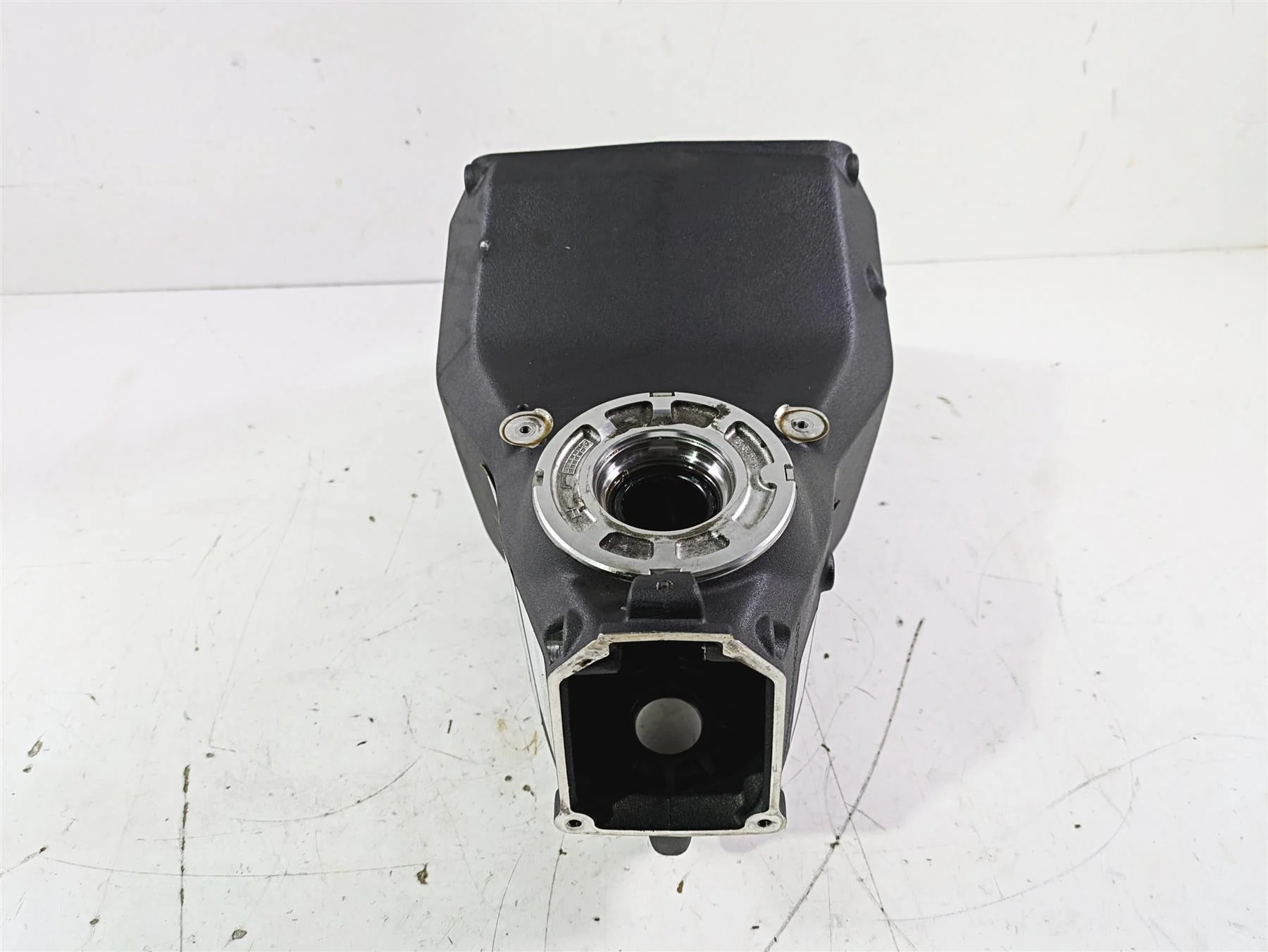 2015 Ducati Panigale 1299 S Straight Main Frame Chassis Airbox With Texas Salvage Title 47022051CA - Image 3