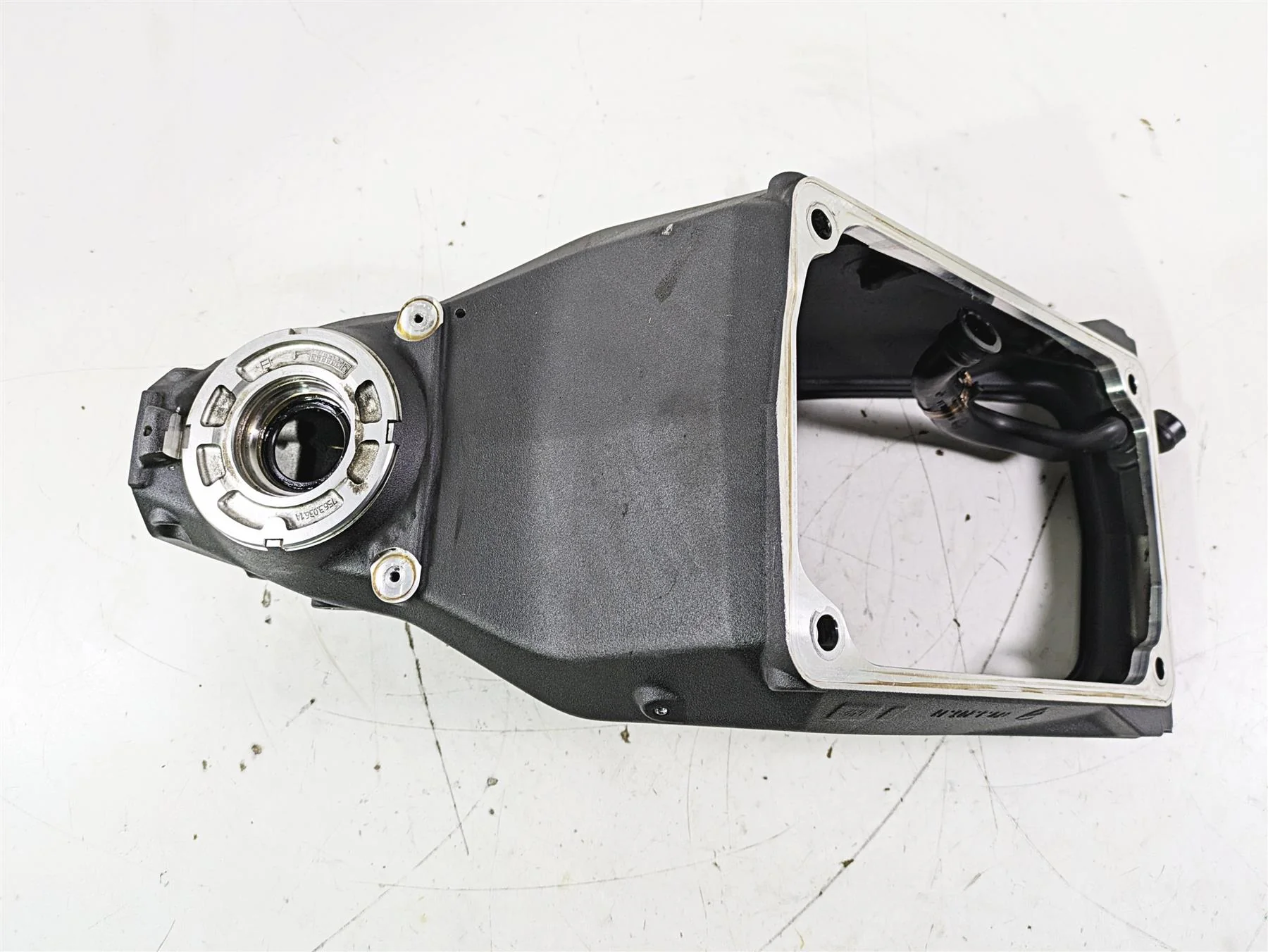 2015 Ducati Panigale 1299 S Straight Main Frame Chassis Airbox With Texas Salvage Title 47022051CA - Image 6