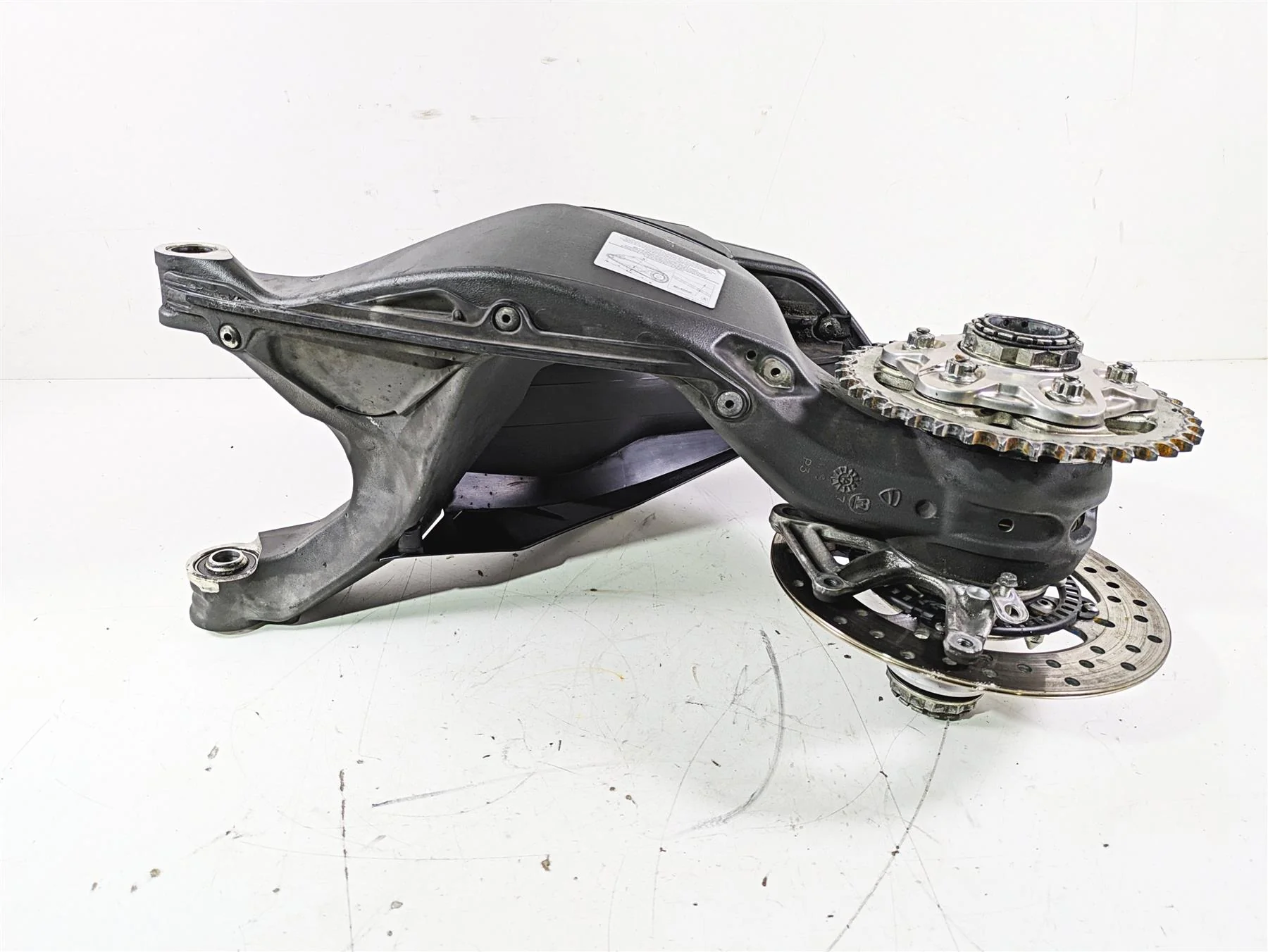 2015 Ducati Panigale 1299 S Swingarm Swing Arm S 37021106BA A 819Z0021A - Image 11