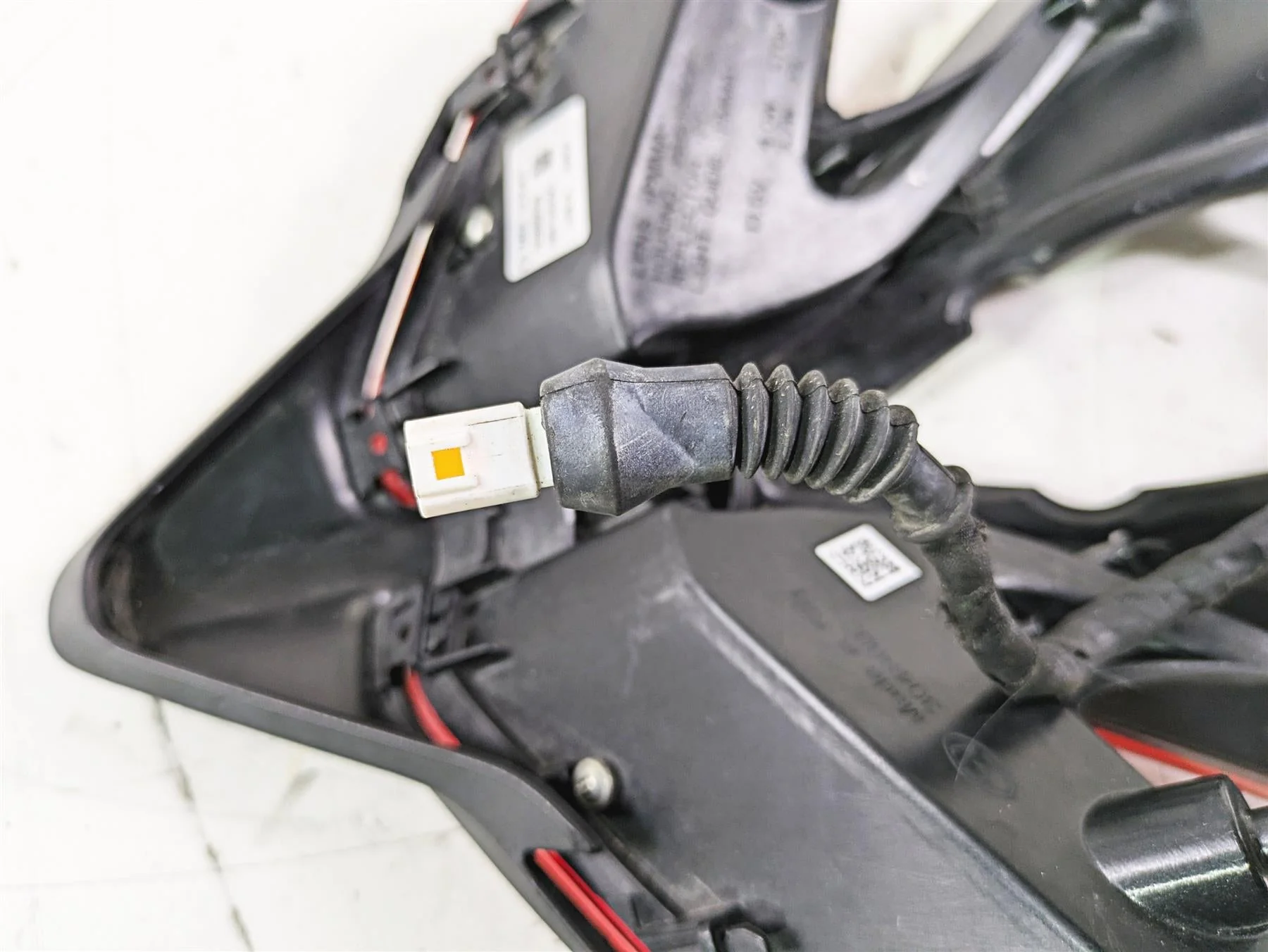 2015 Ducati Panigale 1299 S Taillight Tail Light & Cover 52510445C - Image 12