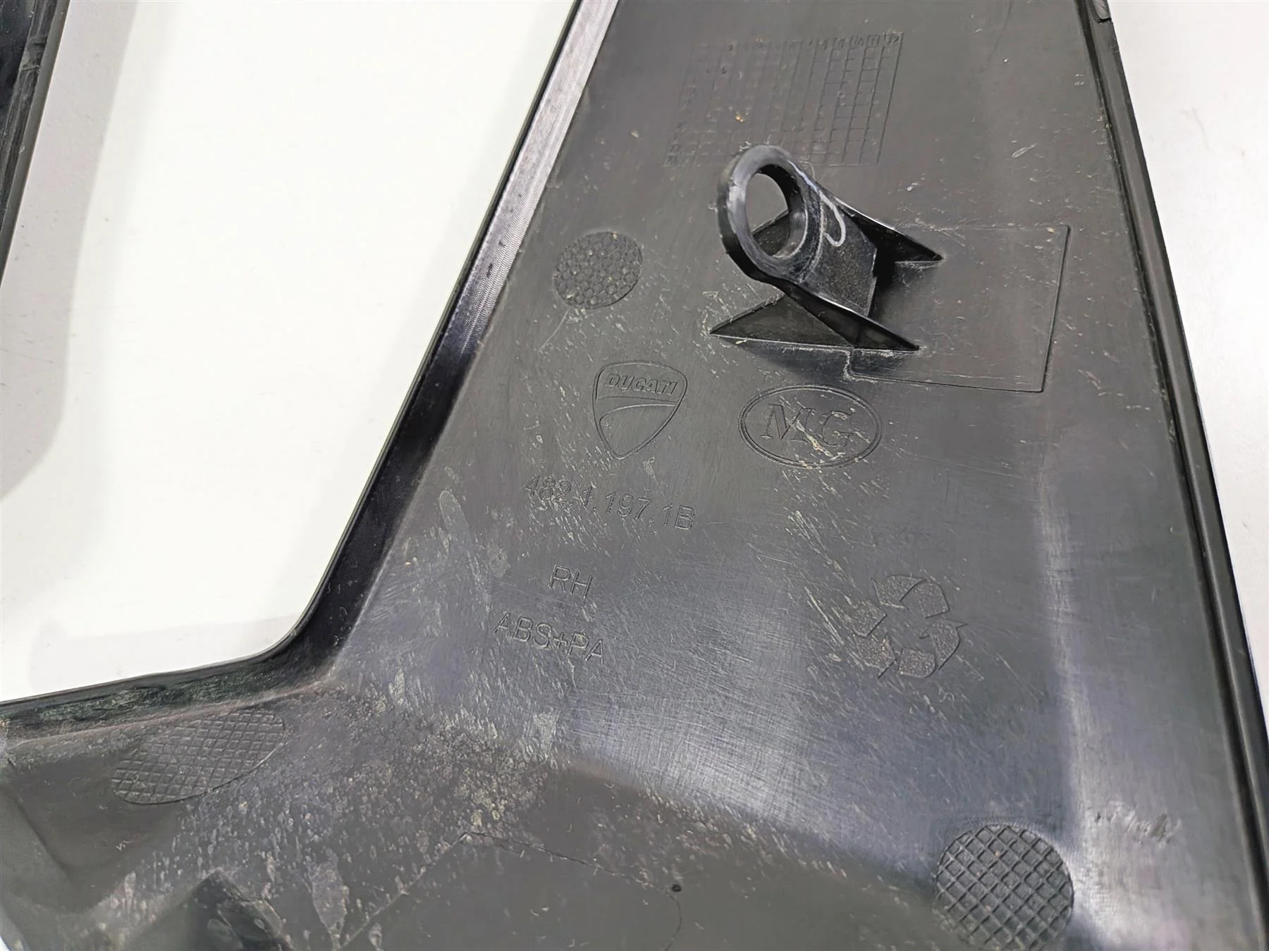 2015 Ducati Scrambler Urban Enduro Frame Infill Side Covers Set 48211971B - Image 10