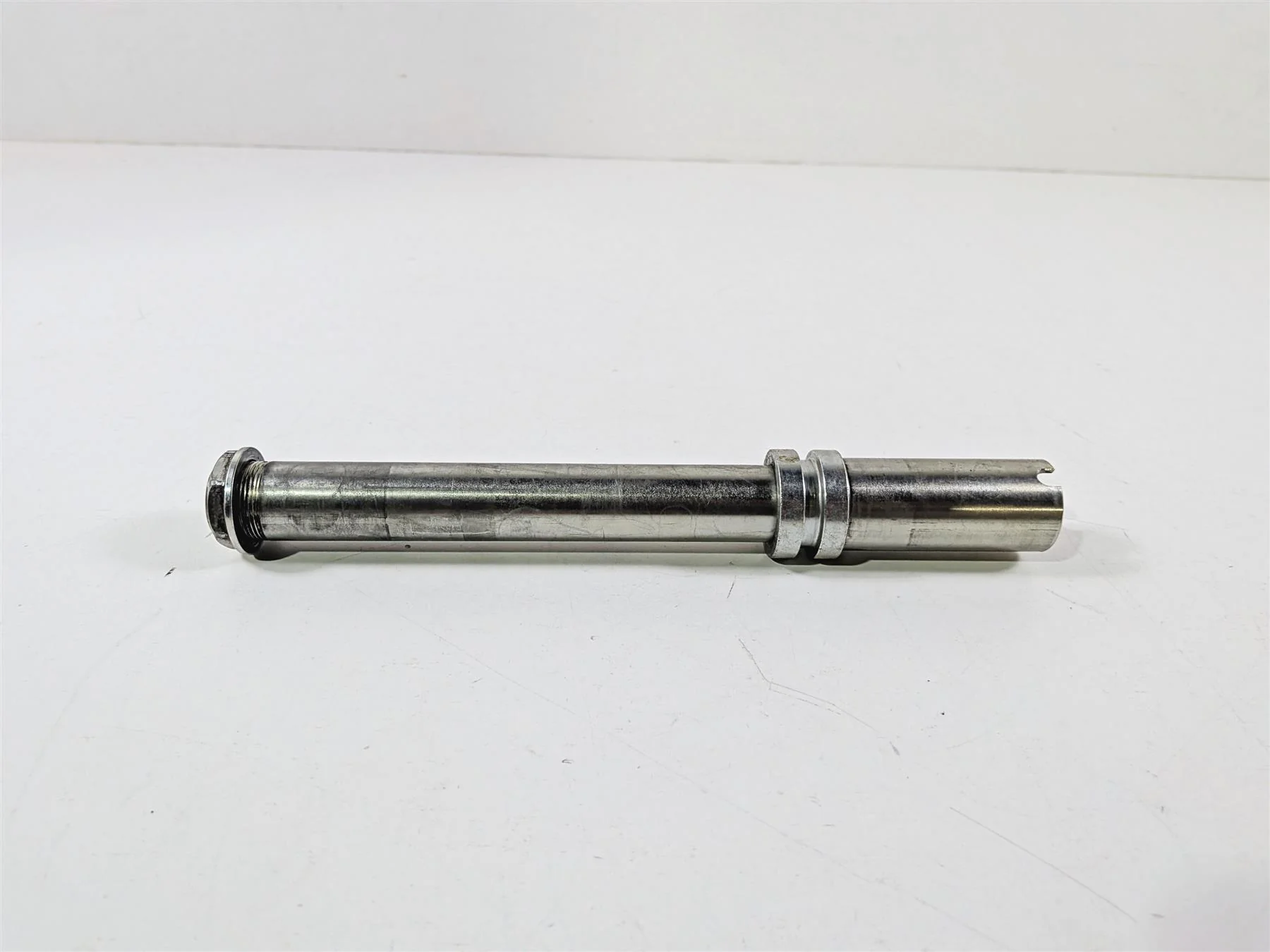 2015 Ducati Scrambler Urban Enduro Front Wheel Spindle Axle 81910781AA - Image 3