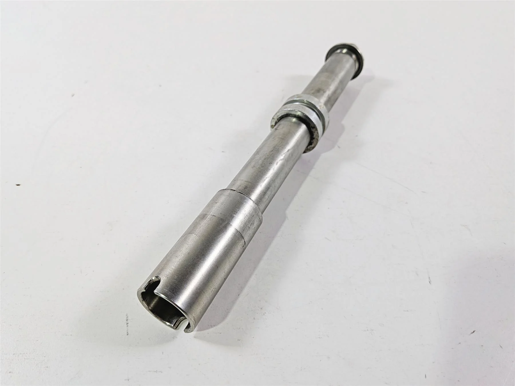 2015 Ducati Scrambler Urban Enduro Front Wheel Spindle Axle 81910781AA - Image 6