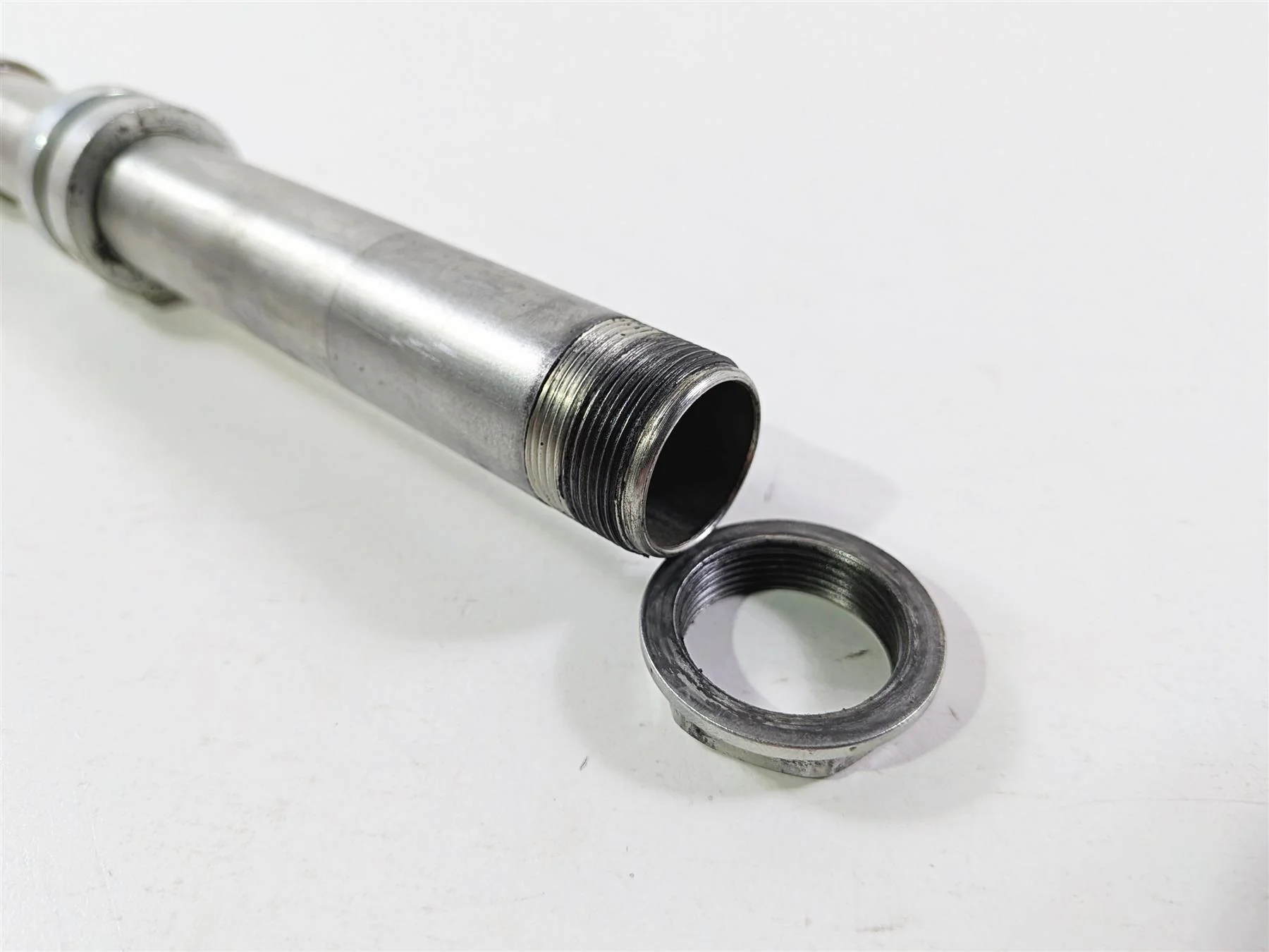 2015 Ducati Scrambler Urban Enduro Front Wheel Spindle Axle 81910781AA - Image 8
