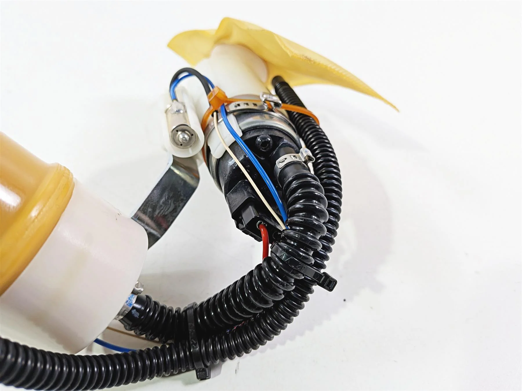 2015 Ducati Scrambler Urban Enduro Fuel Gas Petrol Pump & Level Sender 43010011C - Image 9