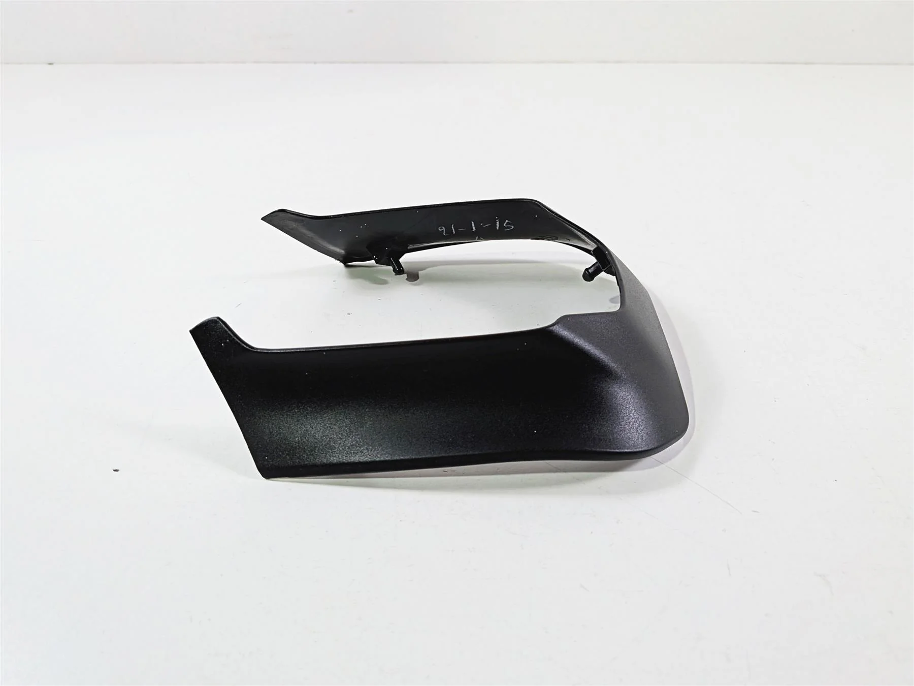 2015 Ducati Scrambler Urban Enduro Fuel Gas Petrol Tank Fairing 48016671B - Image 9