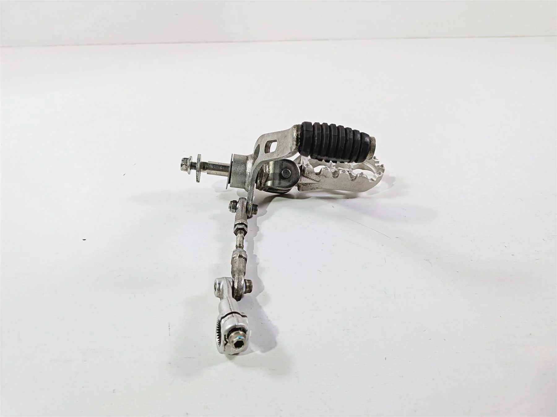 2015 Ducati Scrambler Urban Enduro Left Foot Peg + Mount & Shifter 45620781AA - Image 5
