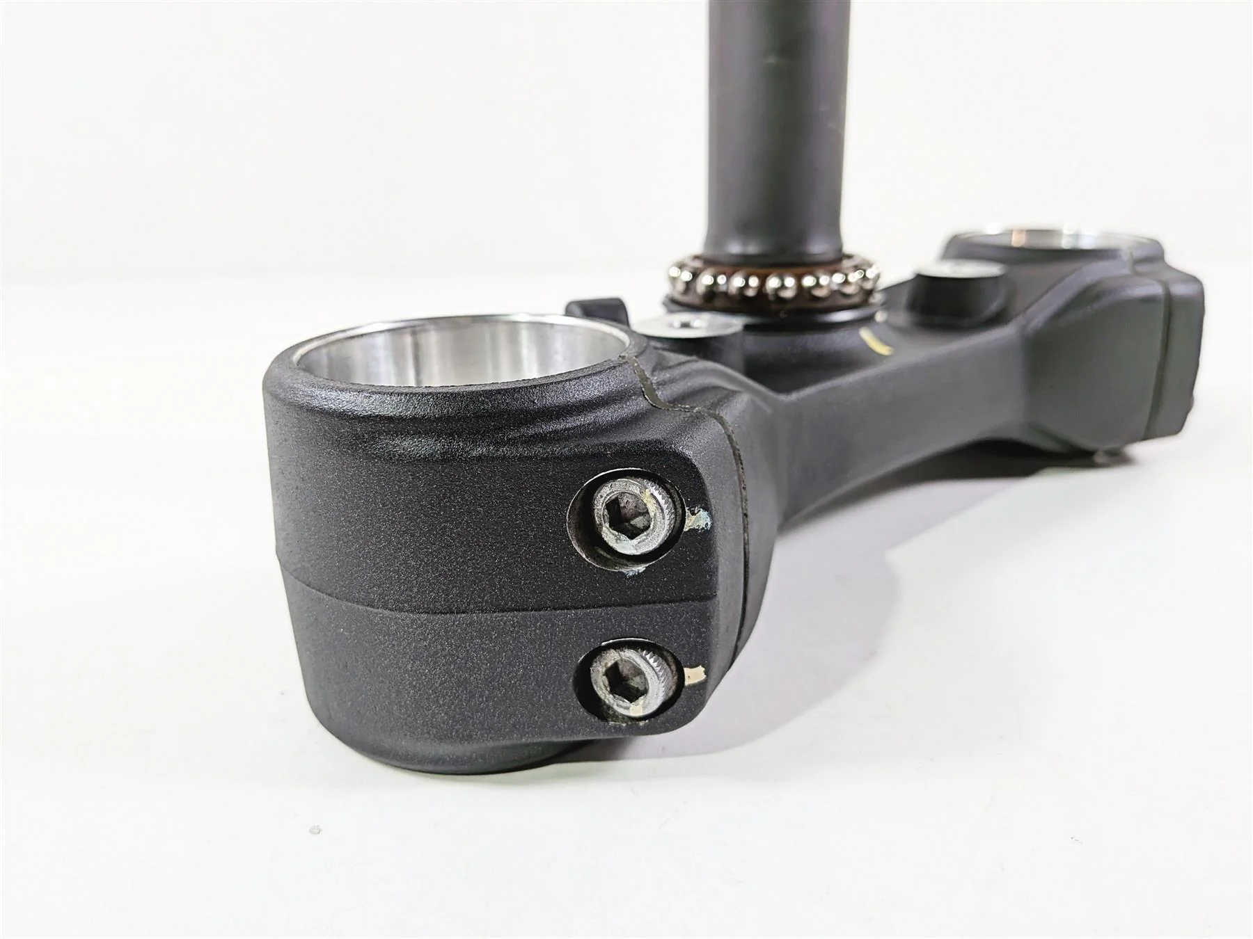 2015 Ducati Scrambler Urban Enduro Lower Triple Tree Steering Clamp 34220891AA - Image 11