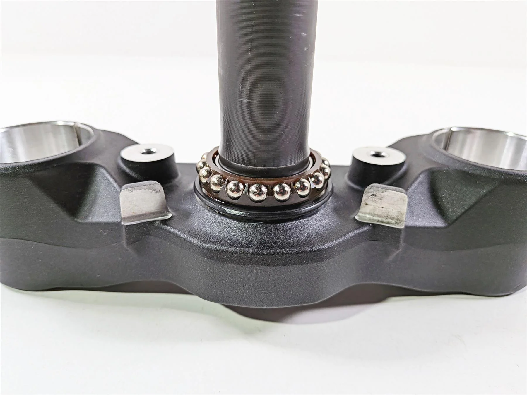 2015 Ducati Scrambler Urban Enduro Lower Triple Tree Steering Clamp 34220891AA - Image 8