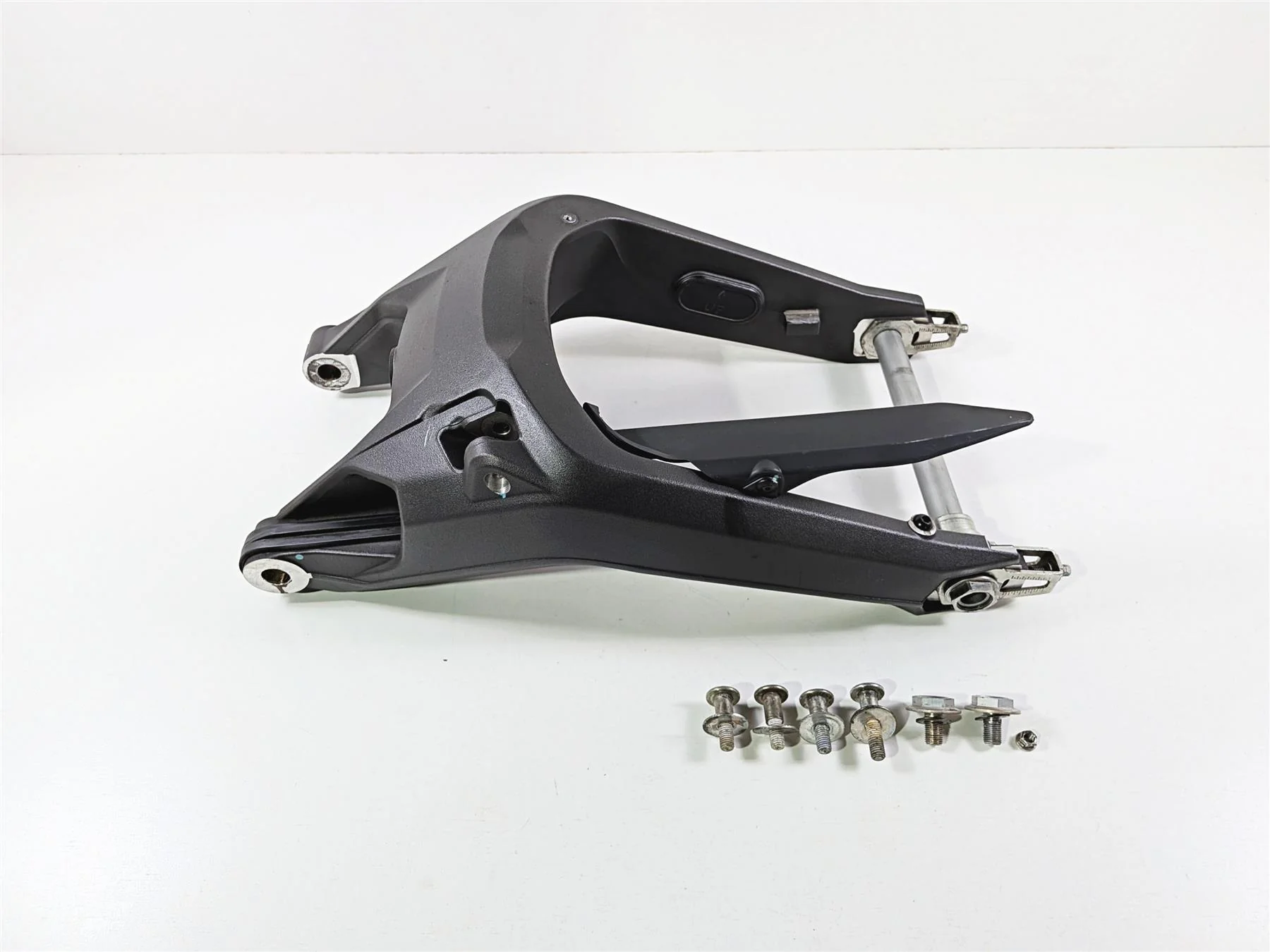 2015 Ducati Scrambler Urban Enduro Rear Swingarm & Axle Set 37011941BA
