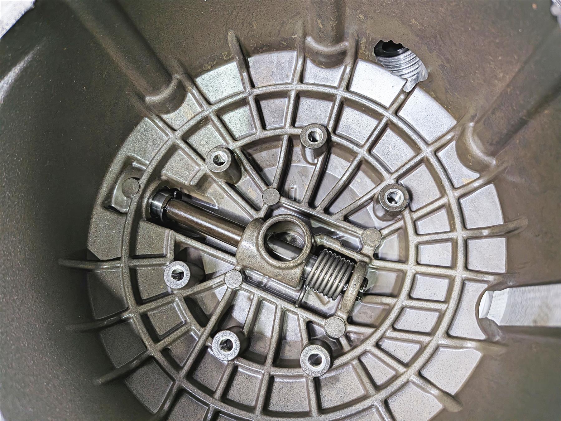 2015 Ducati Scrambler Urban Enduro Right Engine Side Clutch Cover 24321421B - Image 11