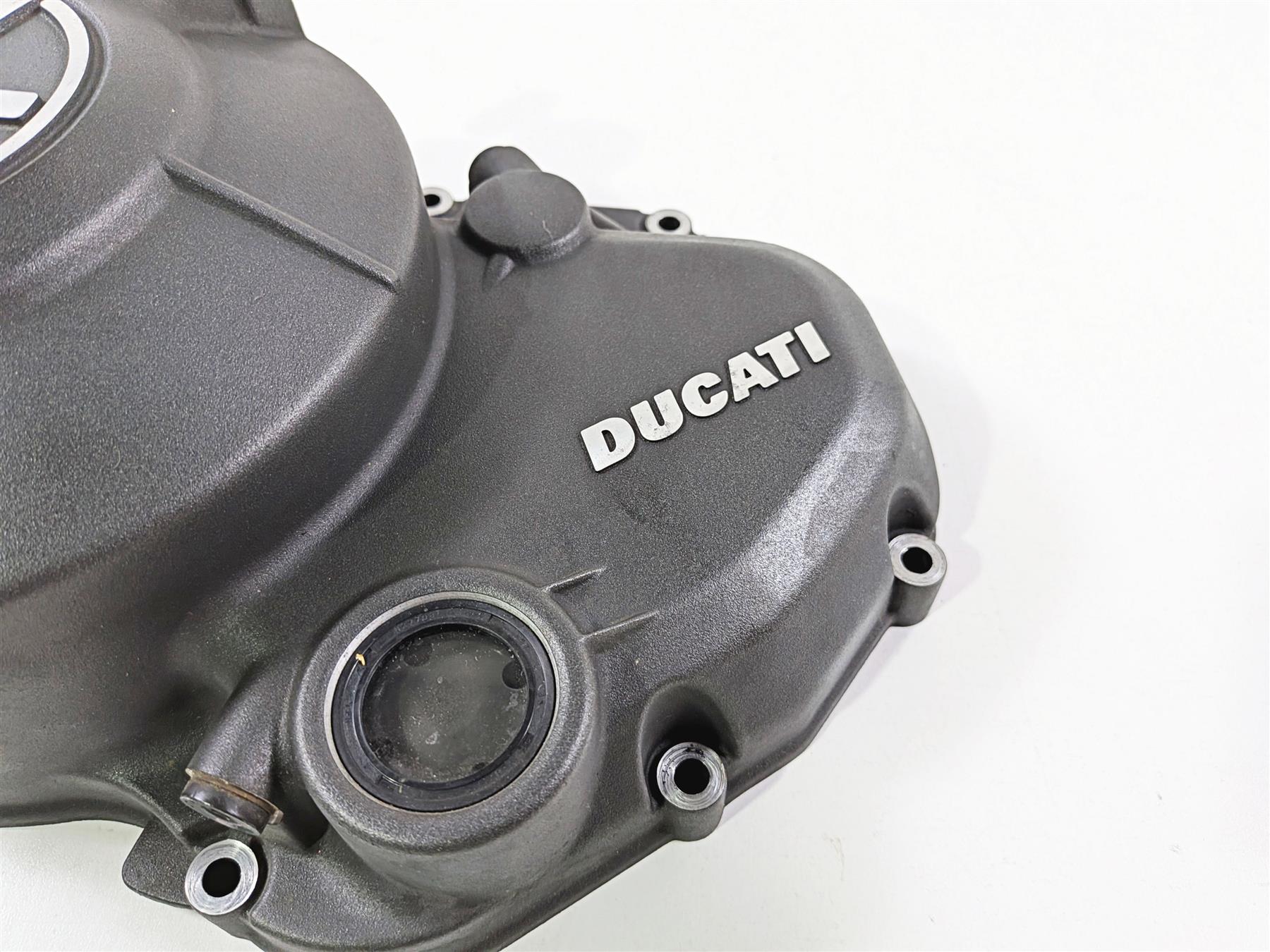 2015 Ducati Scrambler Urban Enduro Right Engine Side Clutch Cover 24321421B - Image 13