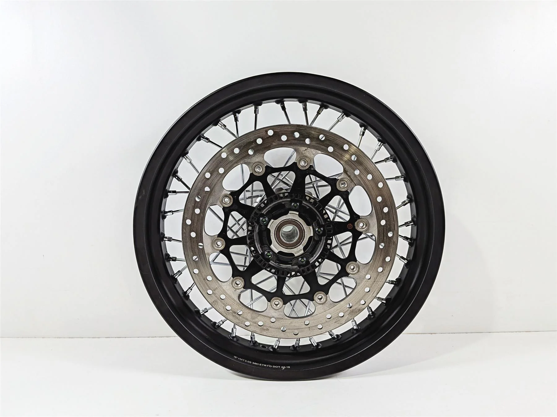2015 Ducati Scrambler Urban Enduro Straight 18x3 Front Wheel Spoke 50122541AA - Image 3