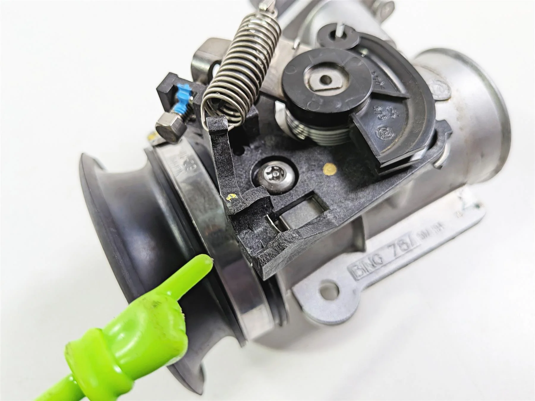 2015 Ducati Scrambler Urban Enduro Throttle Body Intake - Read 28241011A - Image 2