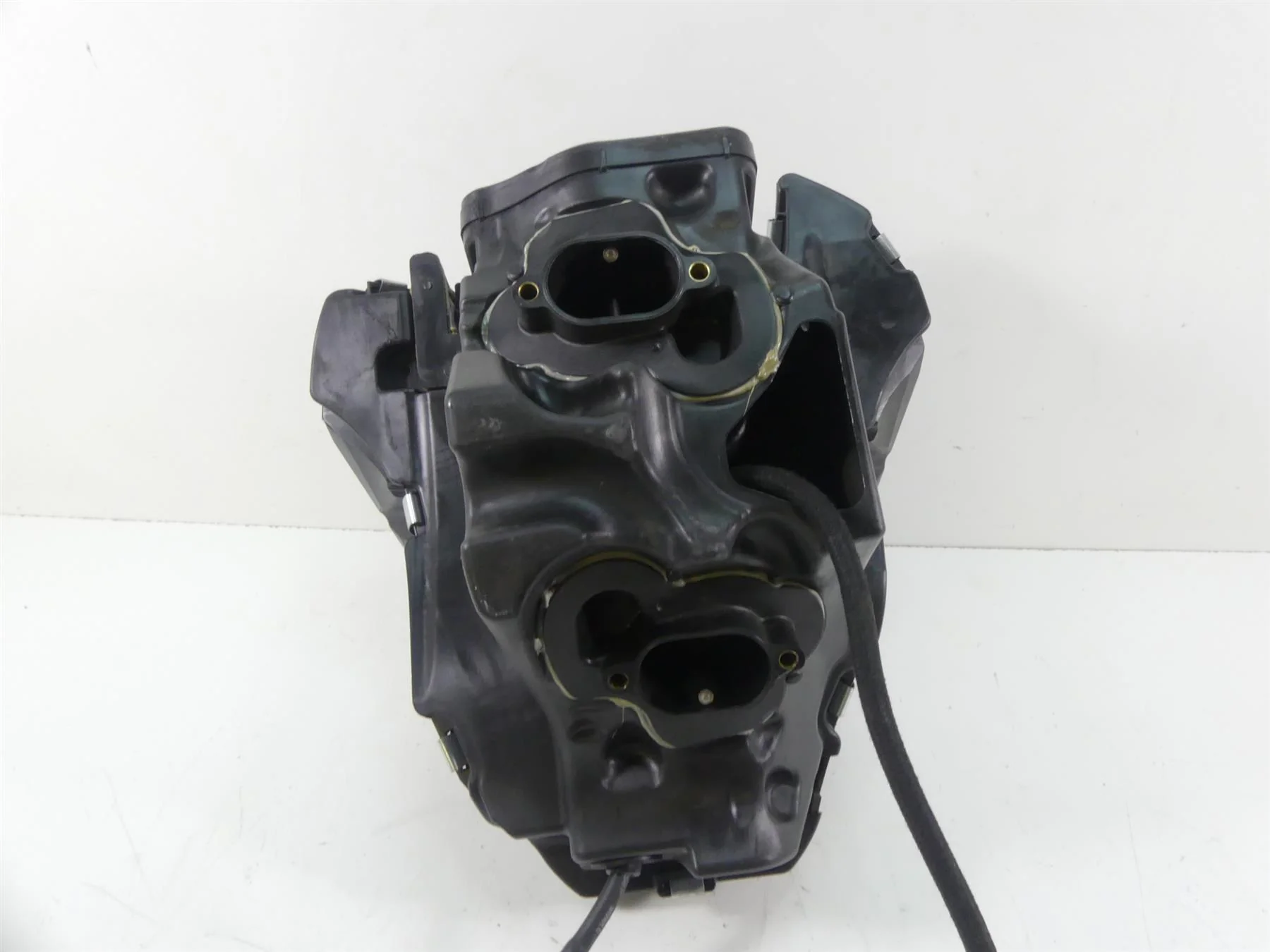 2015 Eric Buell Racing 1190SX Air Box Cleaner Breather Fuel Injectors P0777.1B7 - Image 4