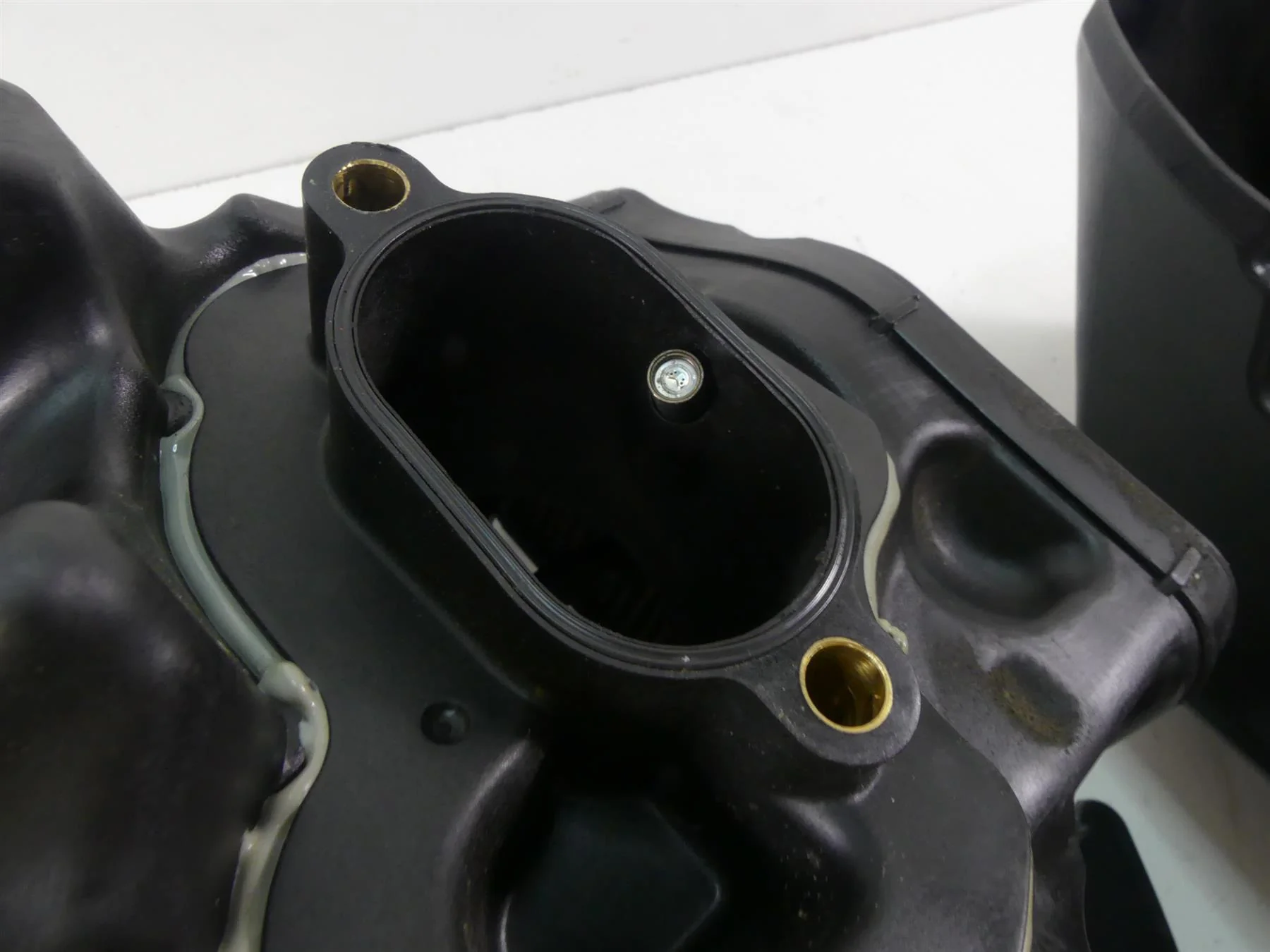 2015 Eric Buell Racing 1190SX Air Box Cleaner Breather Fuel Injectors P0777.1B7 - Image 6