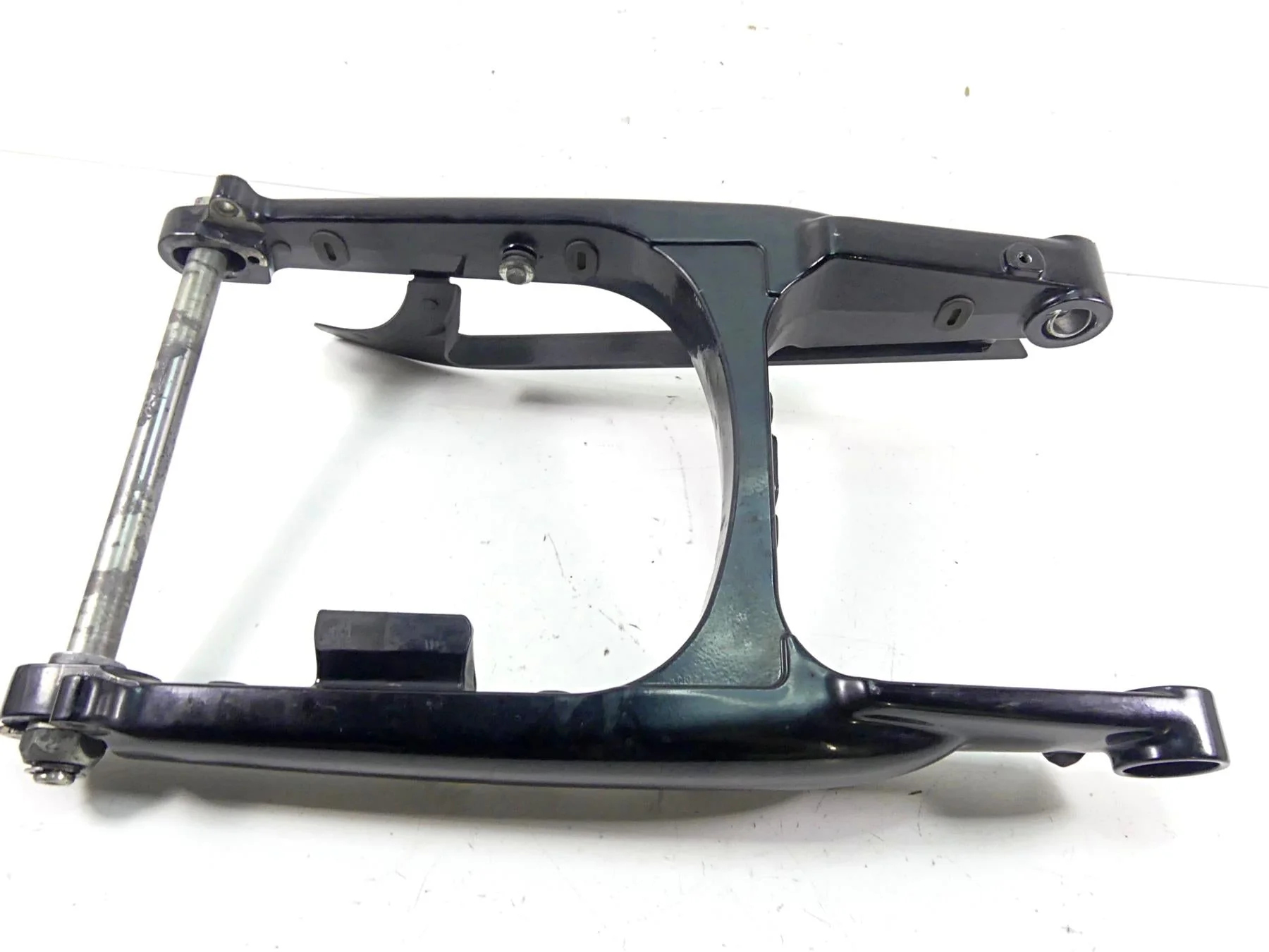 2015 Harley Davidson VRSCDX Night Rod Sp Swingarm Swing Arm & Guards 48612-07A - Image 2