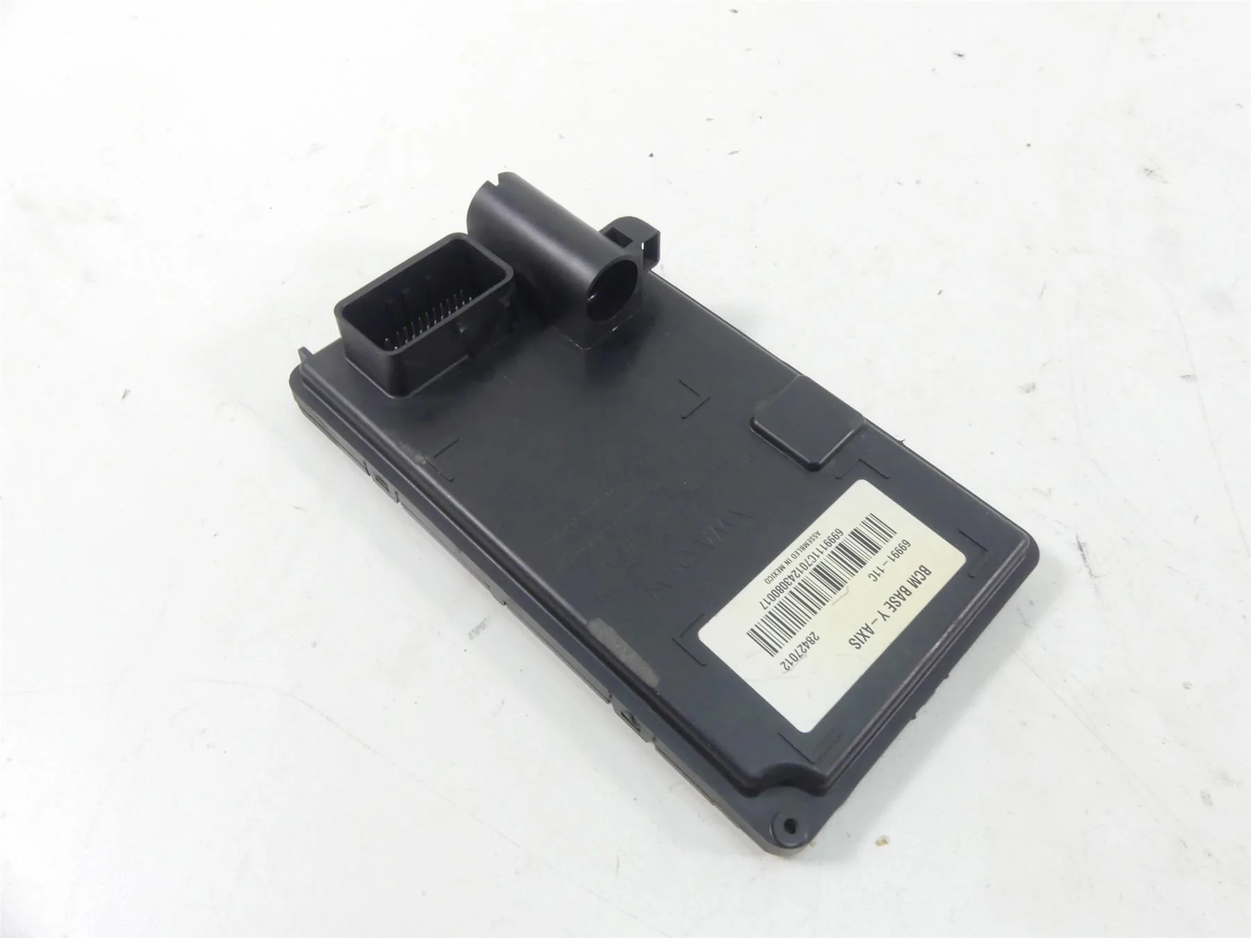 2015 Harley FLS Softail Slim Bcm Body Control Module Base Y-Axis 69991-11 - Image 3