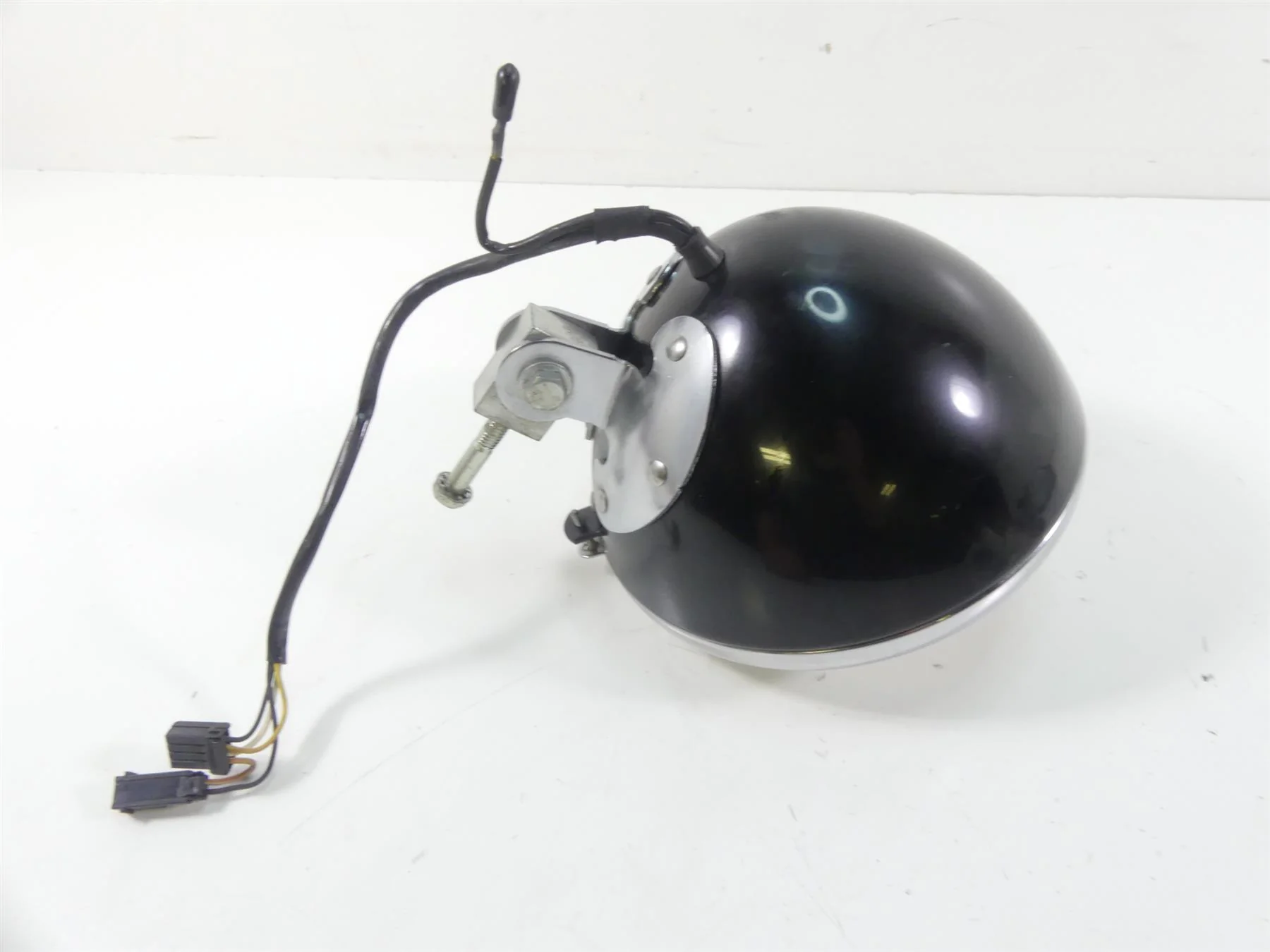 2015 Harley FLS Softail Slim Headlight Head Light -Read 68342-05 - Image 4