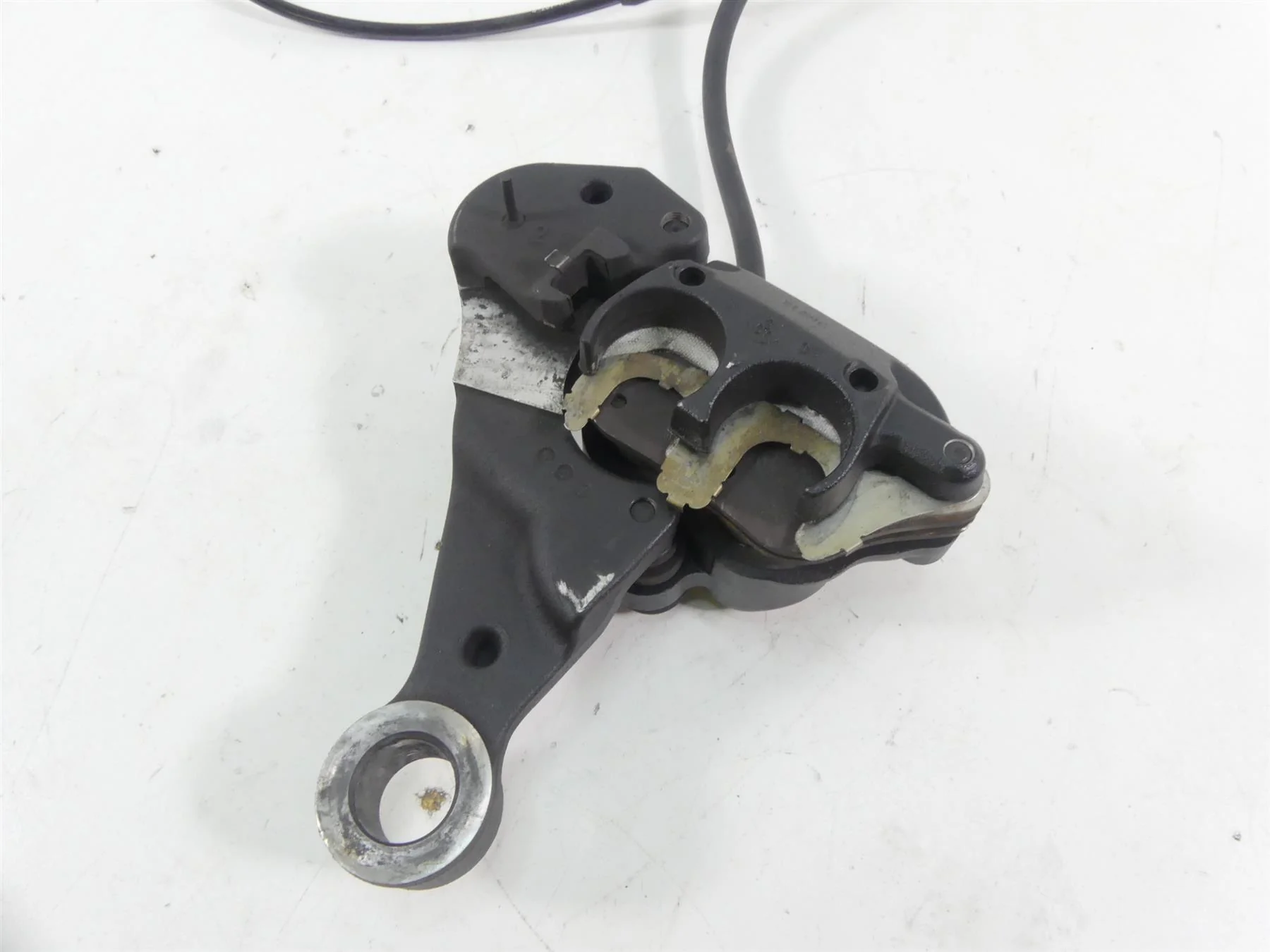 2015 Harley FLS Softail Slim Rear Brake Caliper & Bracket & Line 41300097 - Image 2
