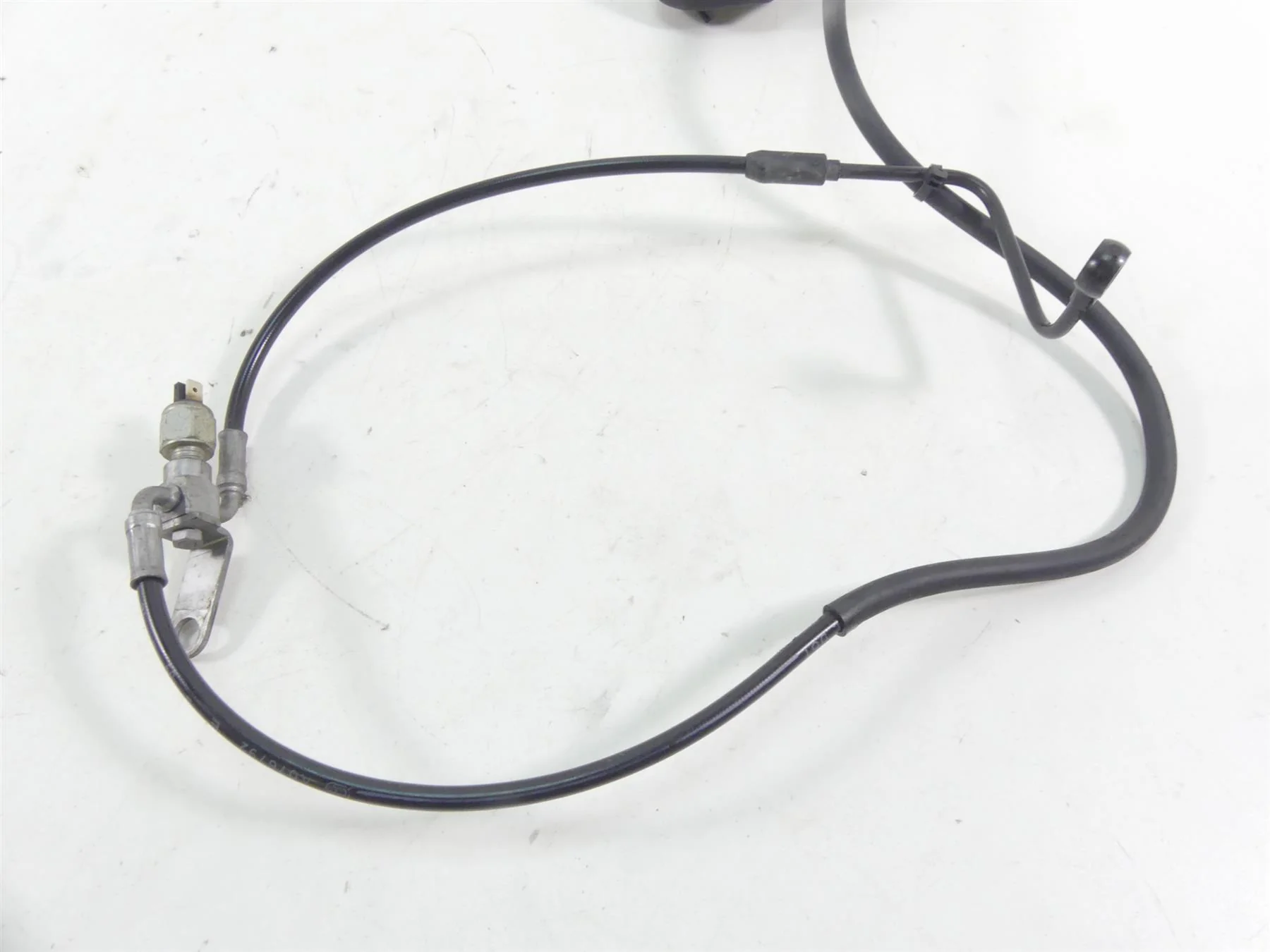 2015 Harley FLS Softail Slim Rear Brake Caliper & Bracket & Line 41300097 - Image 7