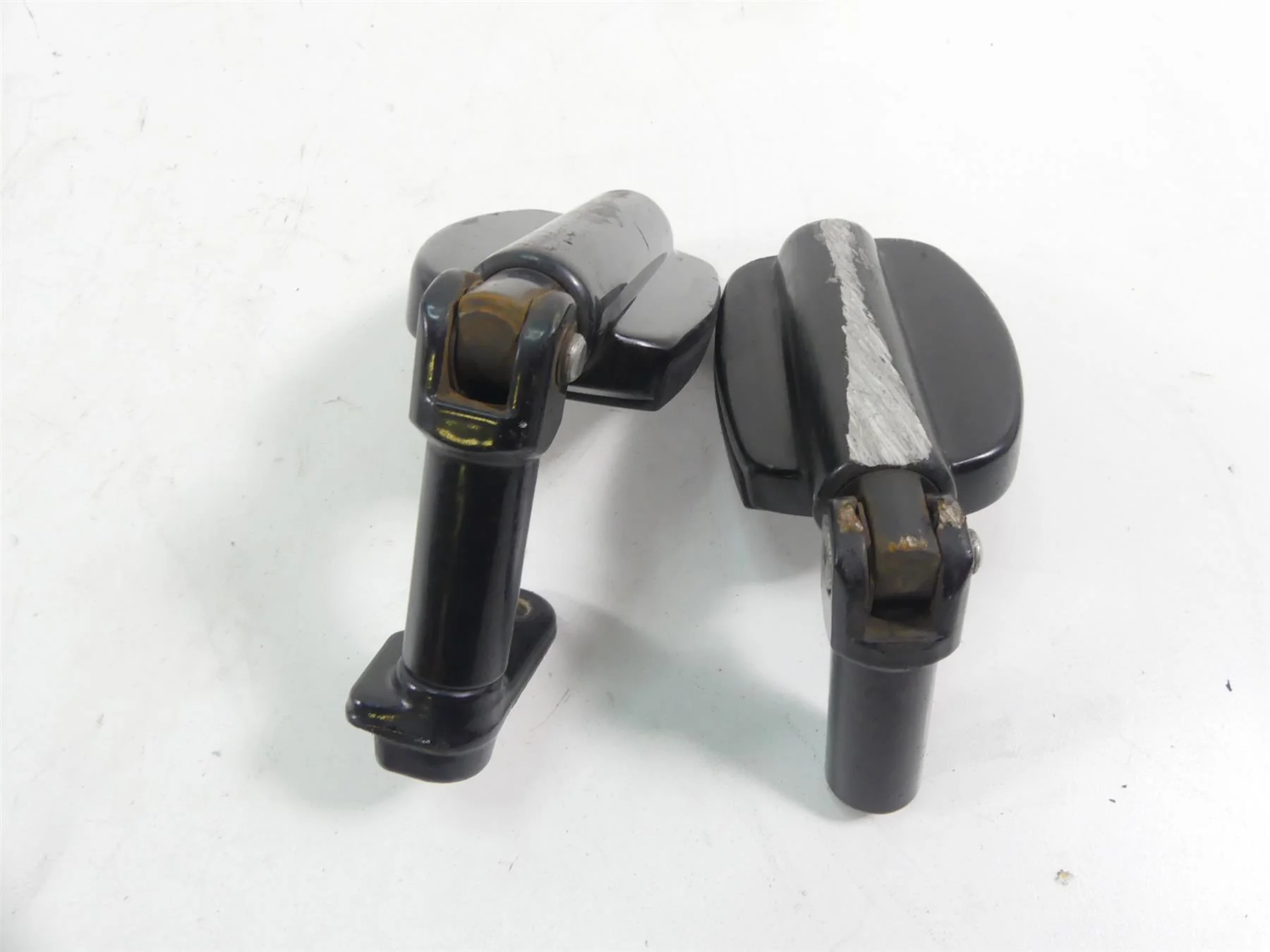 2015 Harley FLS Softail Slim Rear Passenger Foot Peg Footpeg Set - Image 3