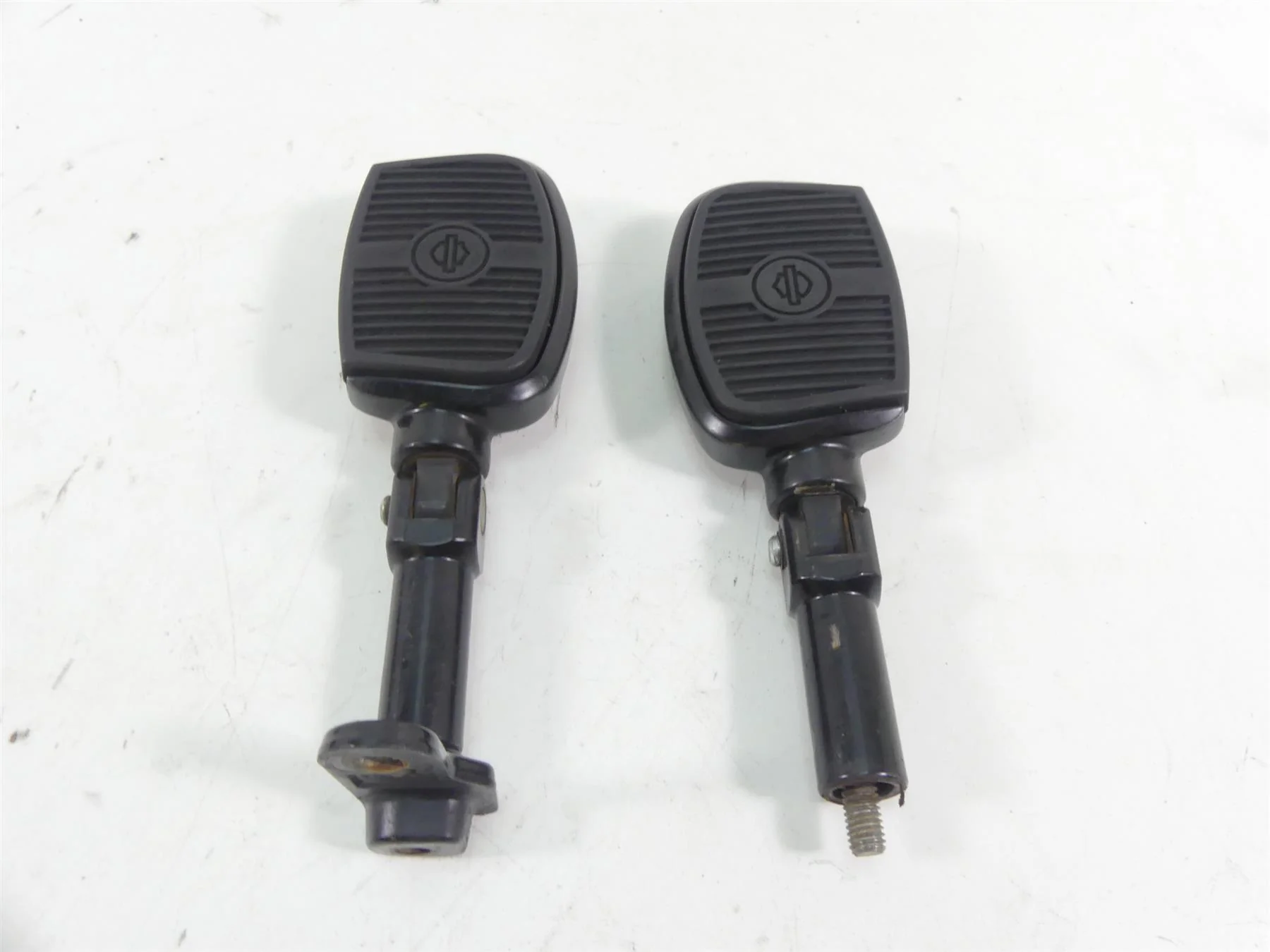 2015 Harley FLS Softail Slim Rear Passenger Foot Peg Footpeg Set - Image 6