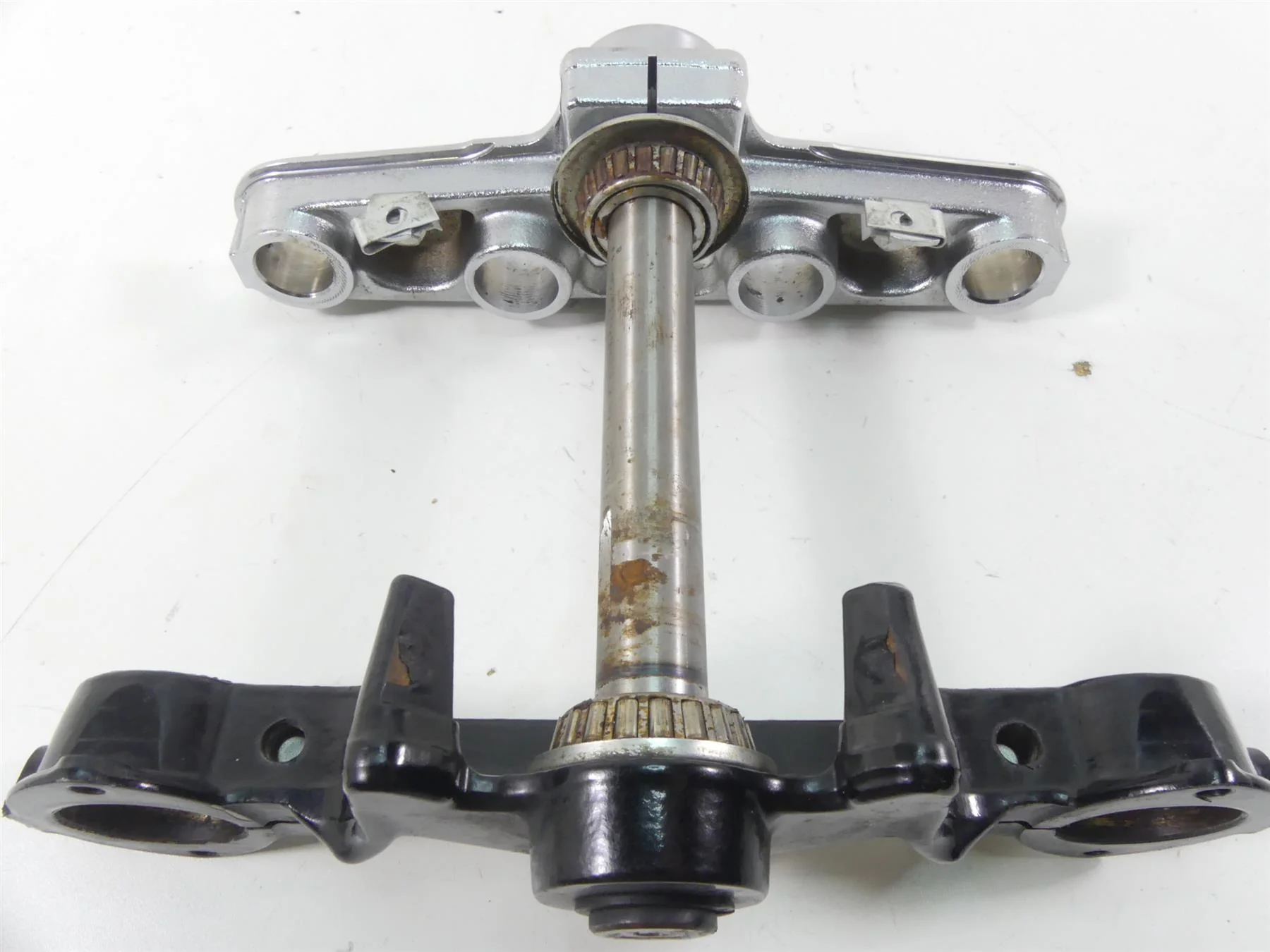 2015 Harley FLS Softail Slim Upper & Lower Triple Tree Set 45605-00 45456-86 - Image 2