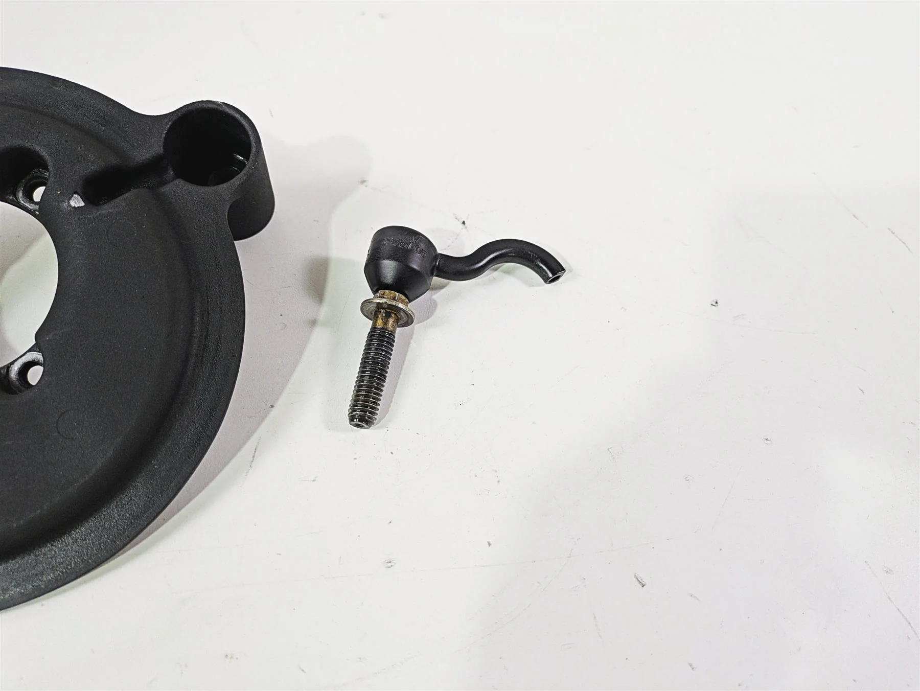 2015 Harley FXDF Dyna Fat Bob Air Cleaner Breather Back Plate Mount 29478-05A - Image 6