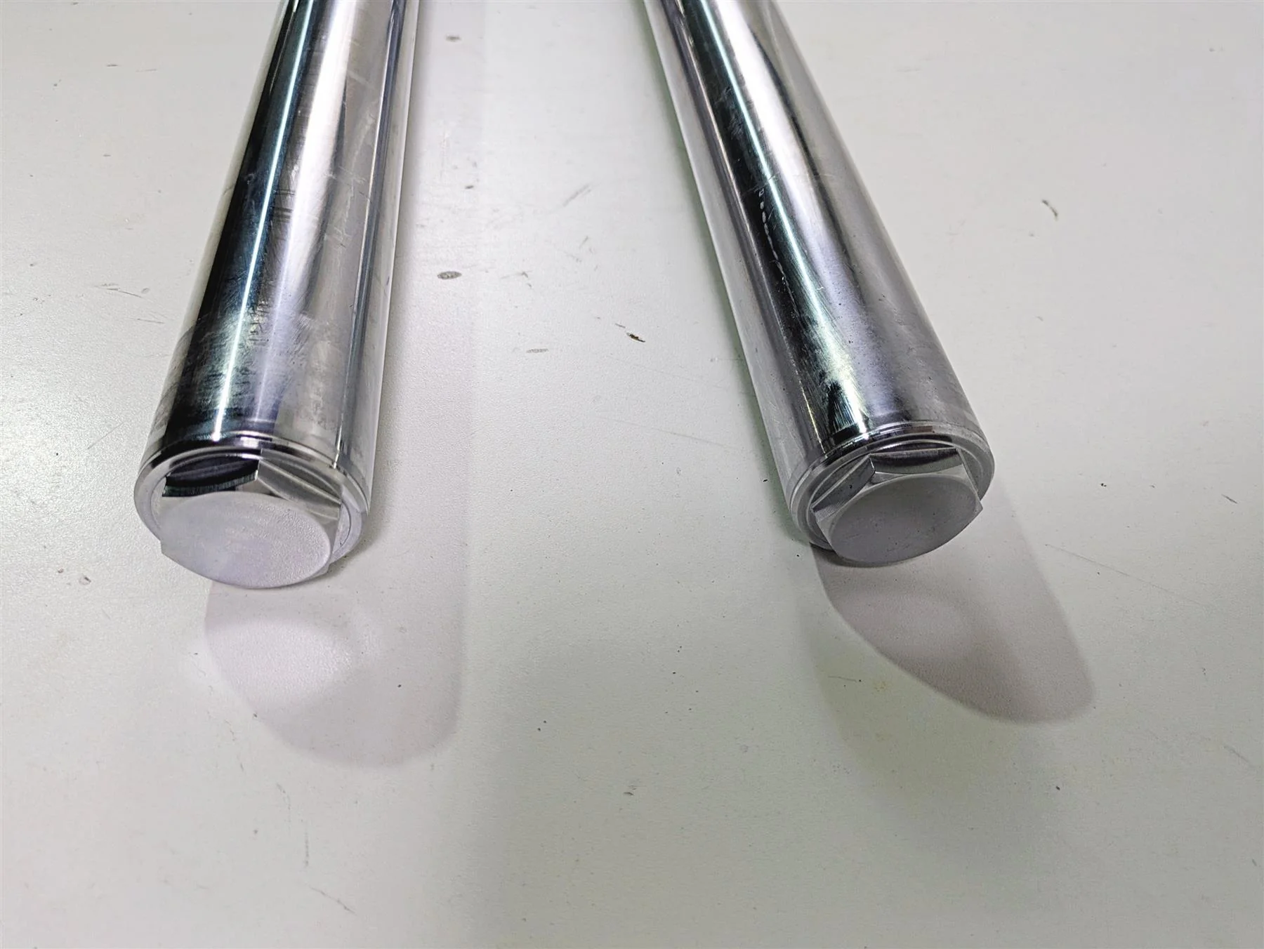 2015 Harley FXDF Dyna Fat Bob Fork Leg Set - No Leaks 49mm 48623-08A 48622-08A - Image 7