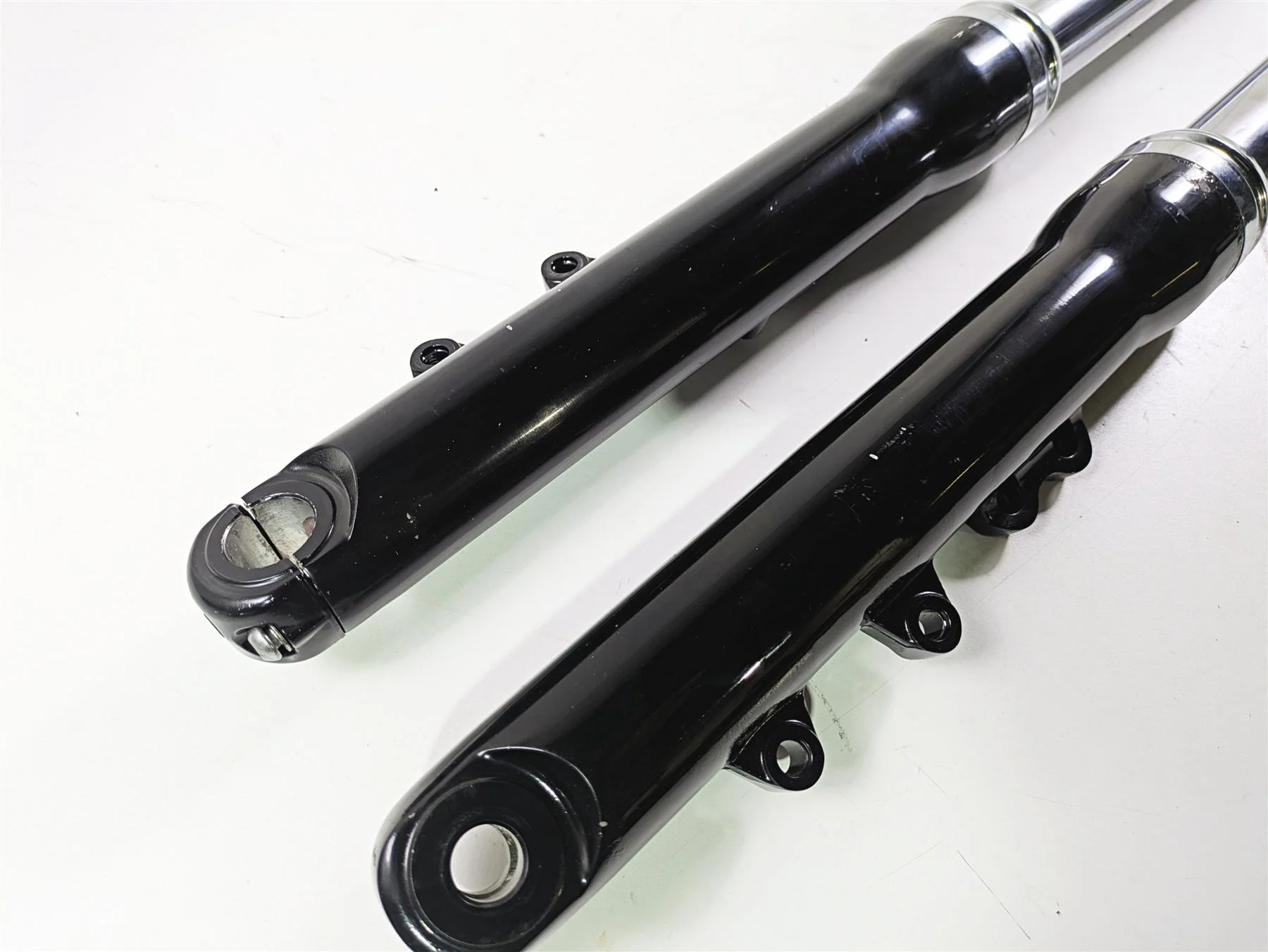 2015 Harley FXDF Dyna Fat Bob Fork Leg Set - No Leaks 49mm 48623-08A 48622-08A - Image 9