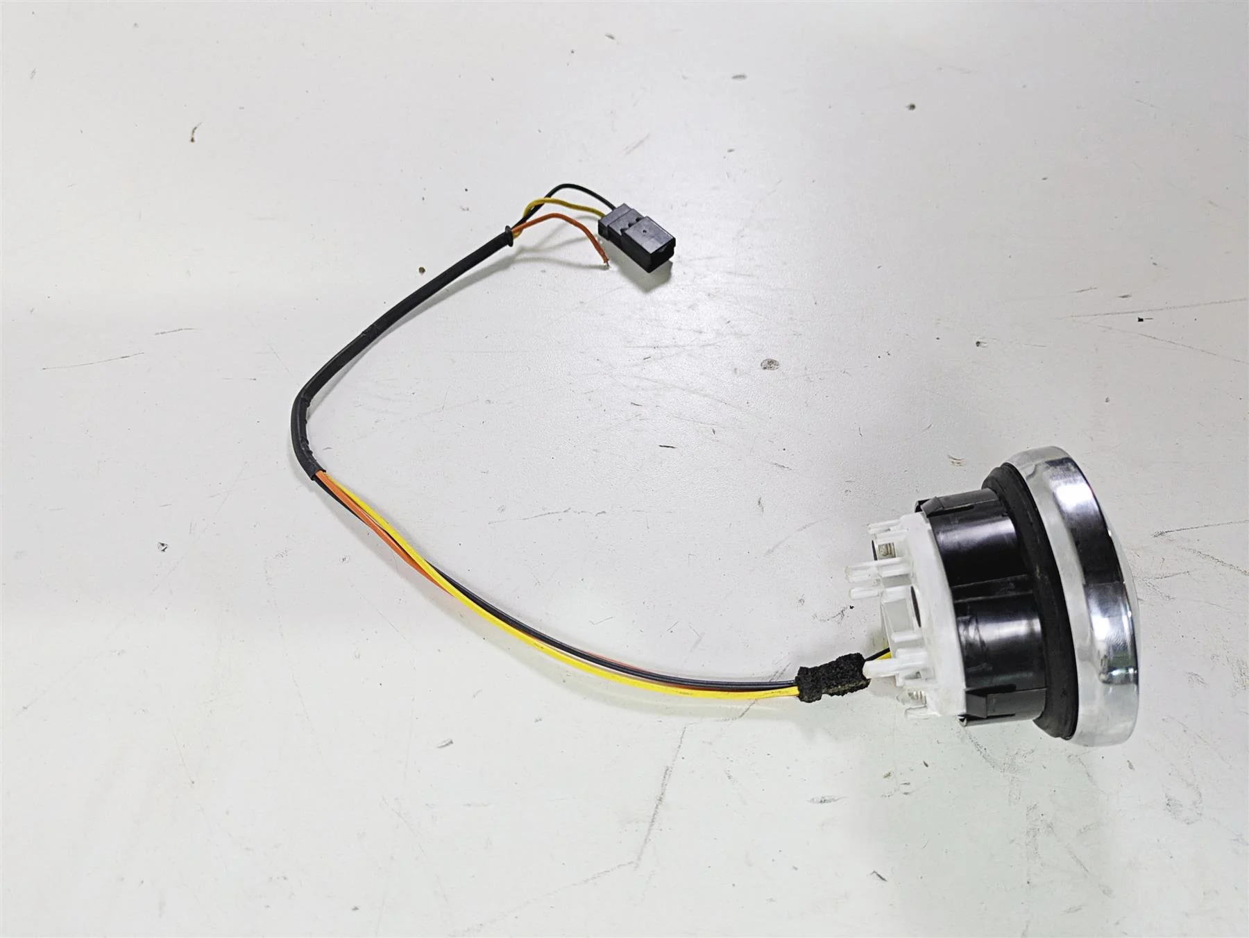 2015 Harley FXDF Dyna Fat Bob Fuel Gas Level Gauge - Read 75241-08 - Image 2