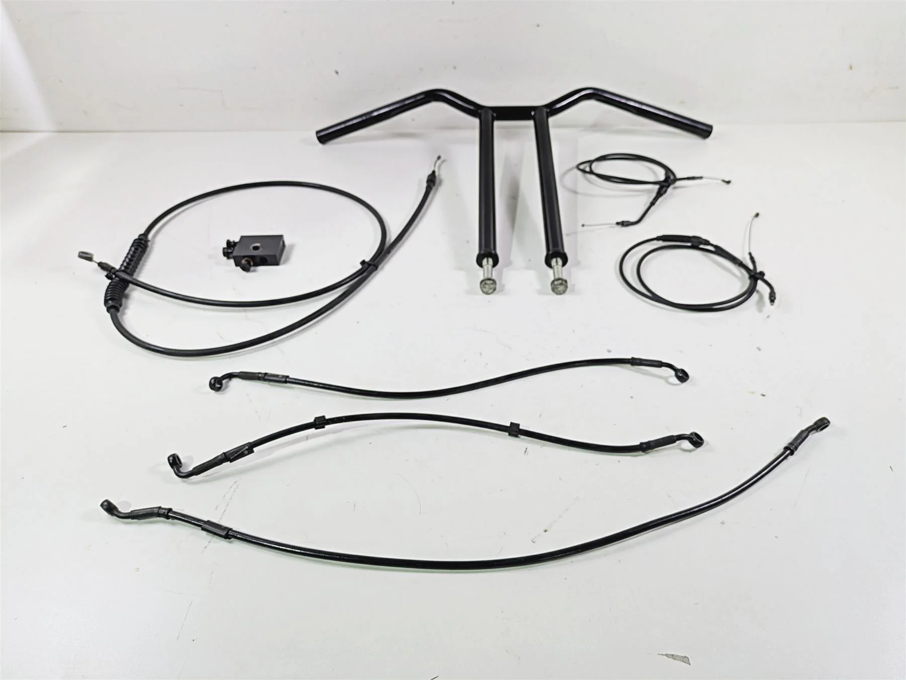 2015 Harley FXDF Dyna Fat Bob Handlebar Handle Bar 14" Tall & Cables