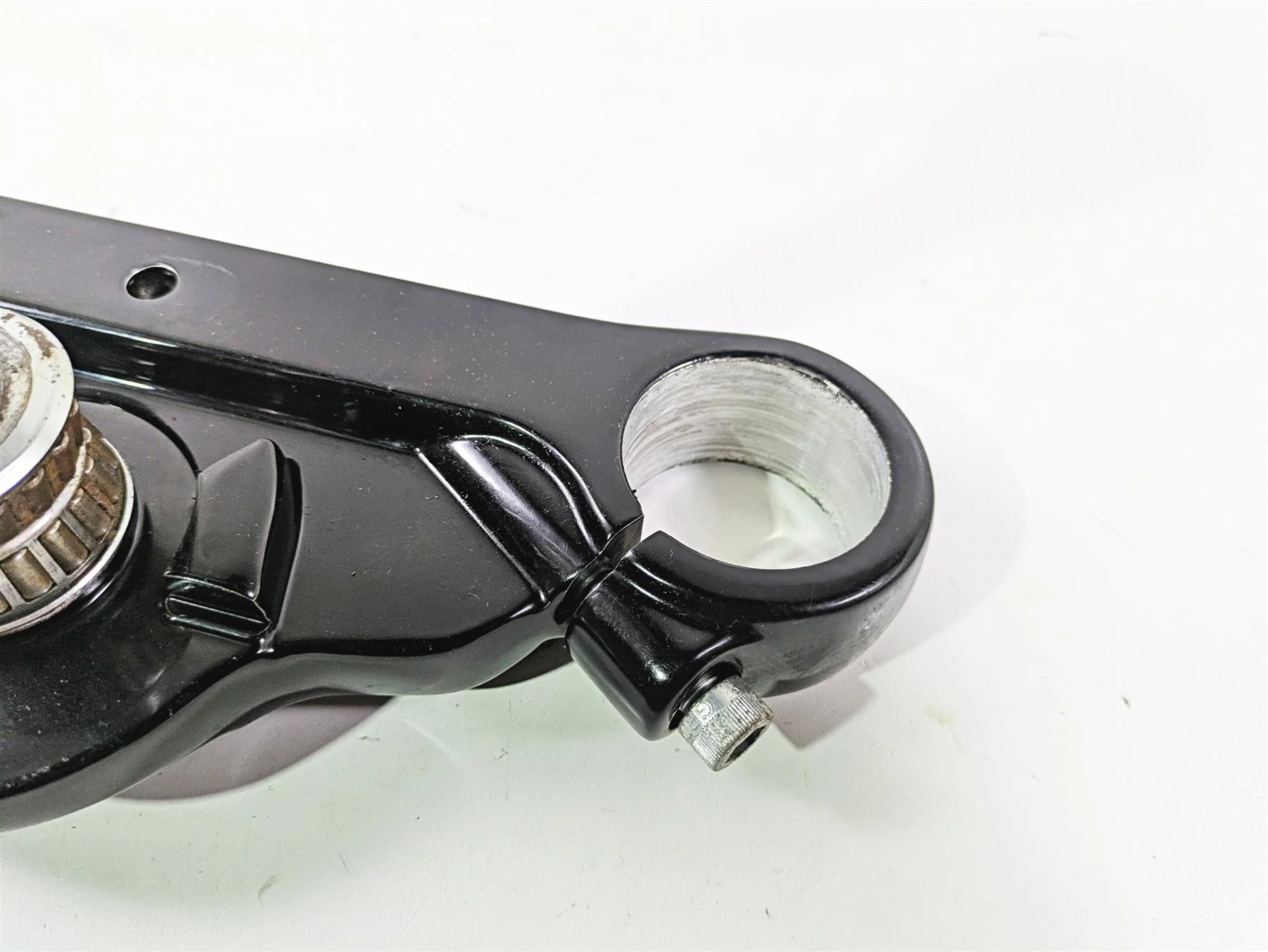 2015 Harley FXDF Dyna Fat Bob Lower Triple Tree Steering Clamp Black 48659-09 - Image 4
